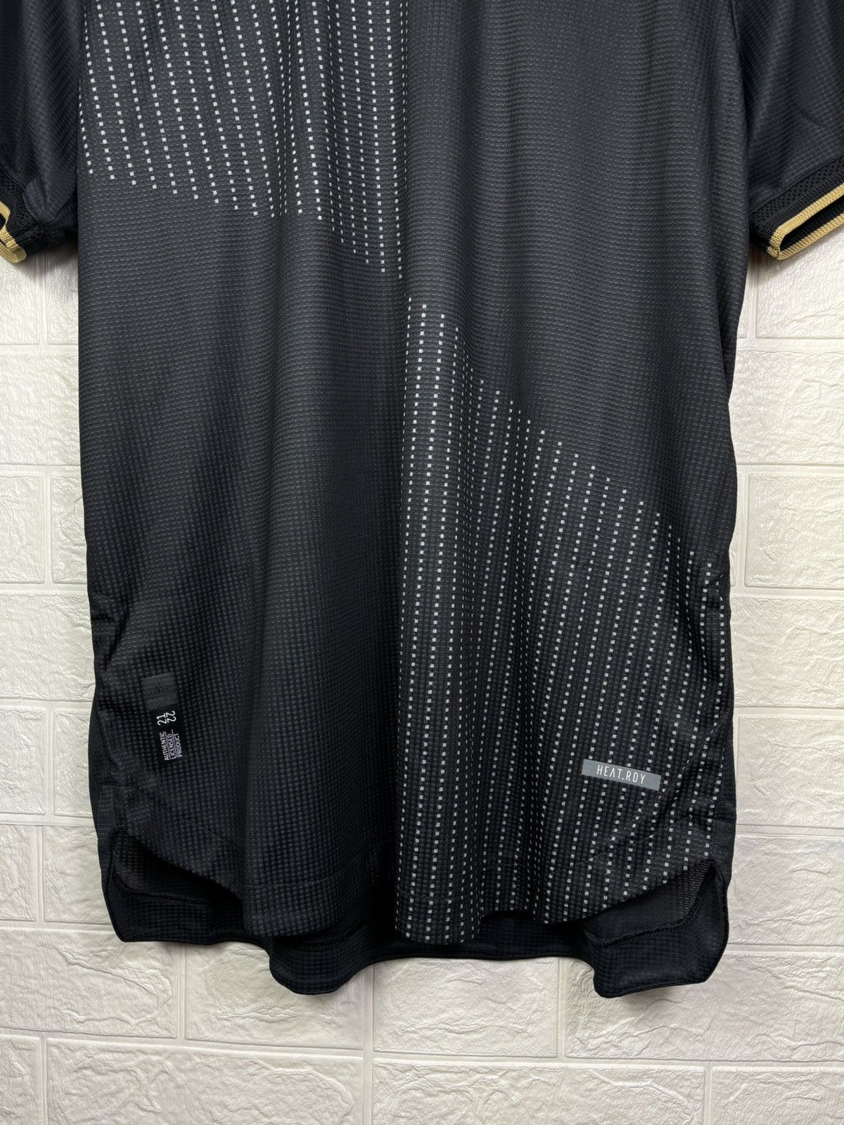 Adidas Bayern Munich 2021-2022 Away Player Issue Soccer Size 9 Size US L / EU 52-54 / 3 - 15 Thumbnail