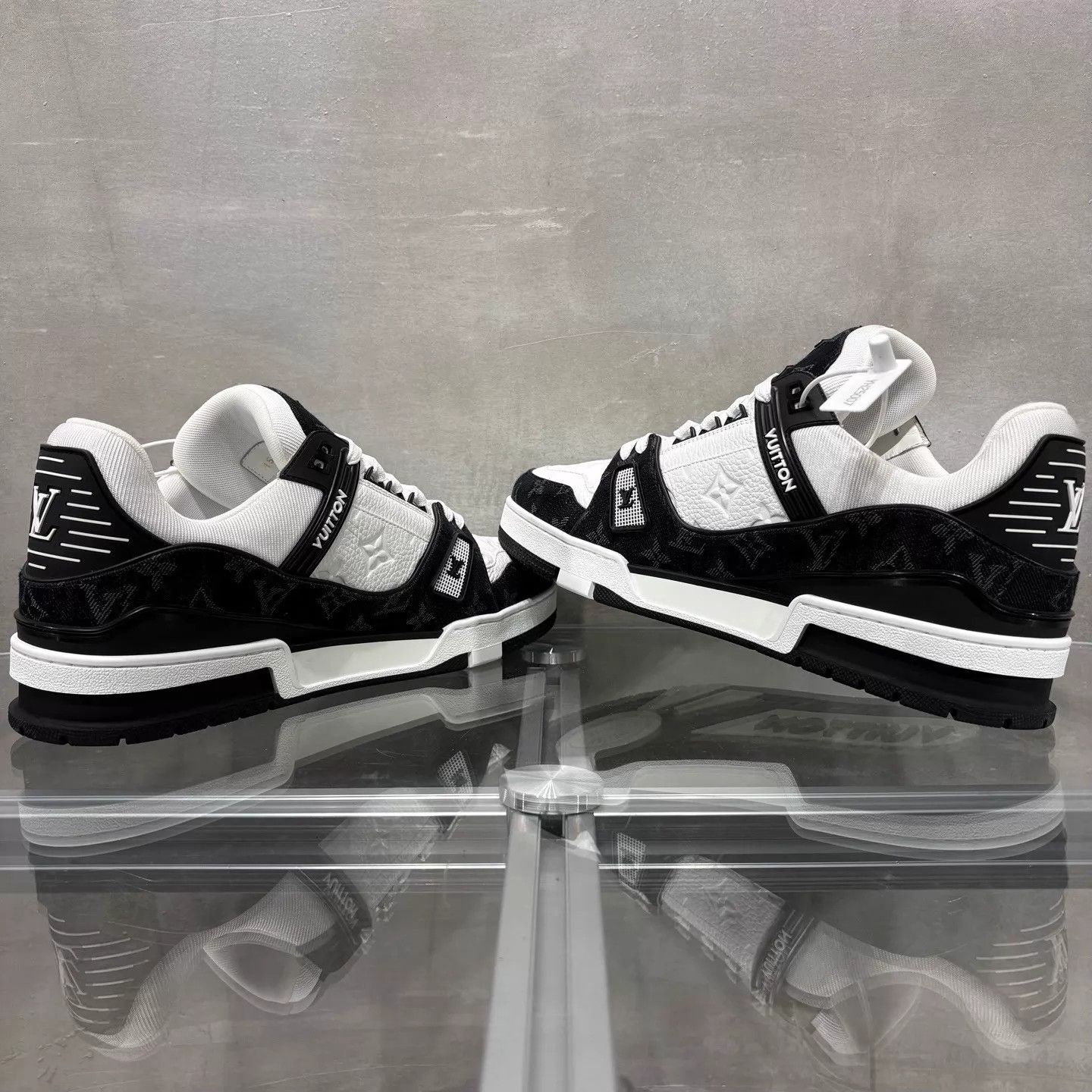 Louis Vuitton LV Trainer Black White Denim 44 UK10 New with Box Size US 11 / EU 44 - 5 Thumbnail