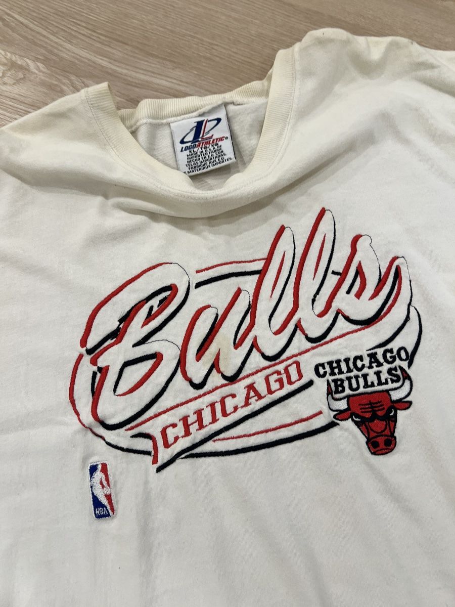 Logo Athletic Vintage Embroidered Bulls Tee Size US XL / EU 56 / 4 - 3 Thumbnail