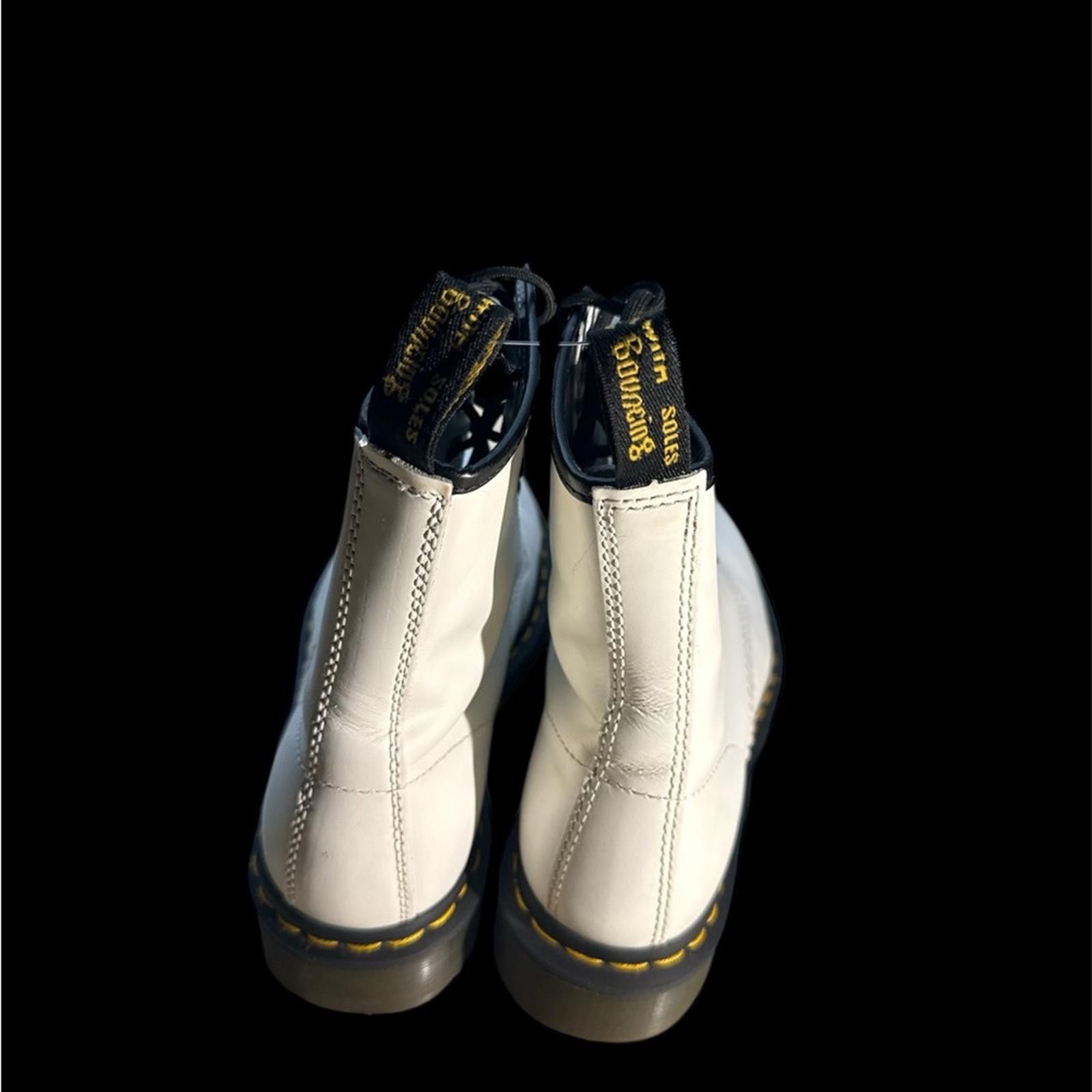 Dr. Martens NWOT doc martens White Boots with Black 11821 jyoo4 size 8 Size US 8 / IT 38 - 5 Thumbnail