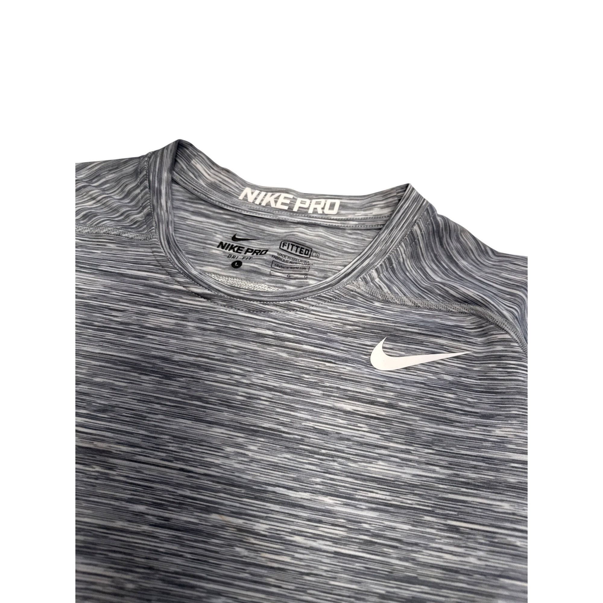 Nike Nike Pro Mens gray Fitted Short Sleeve Training T Shirt Lar Size US L / EU 52-54 / 3 - 4 Thumbnail