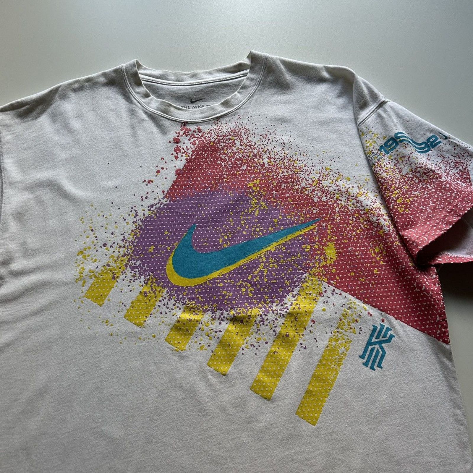 Nike Vintage Nike Kyrie Irving 1992 Retro Graphic T Shirt Large Size US L / EU 52-54 / 3 - 2 Thumbnail