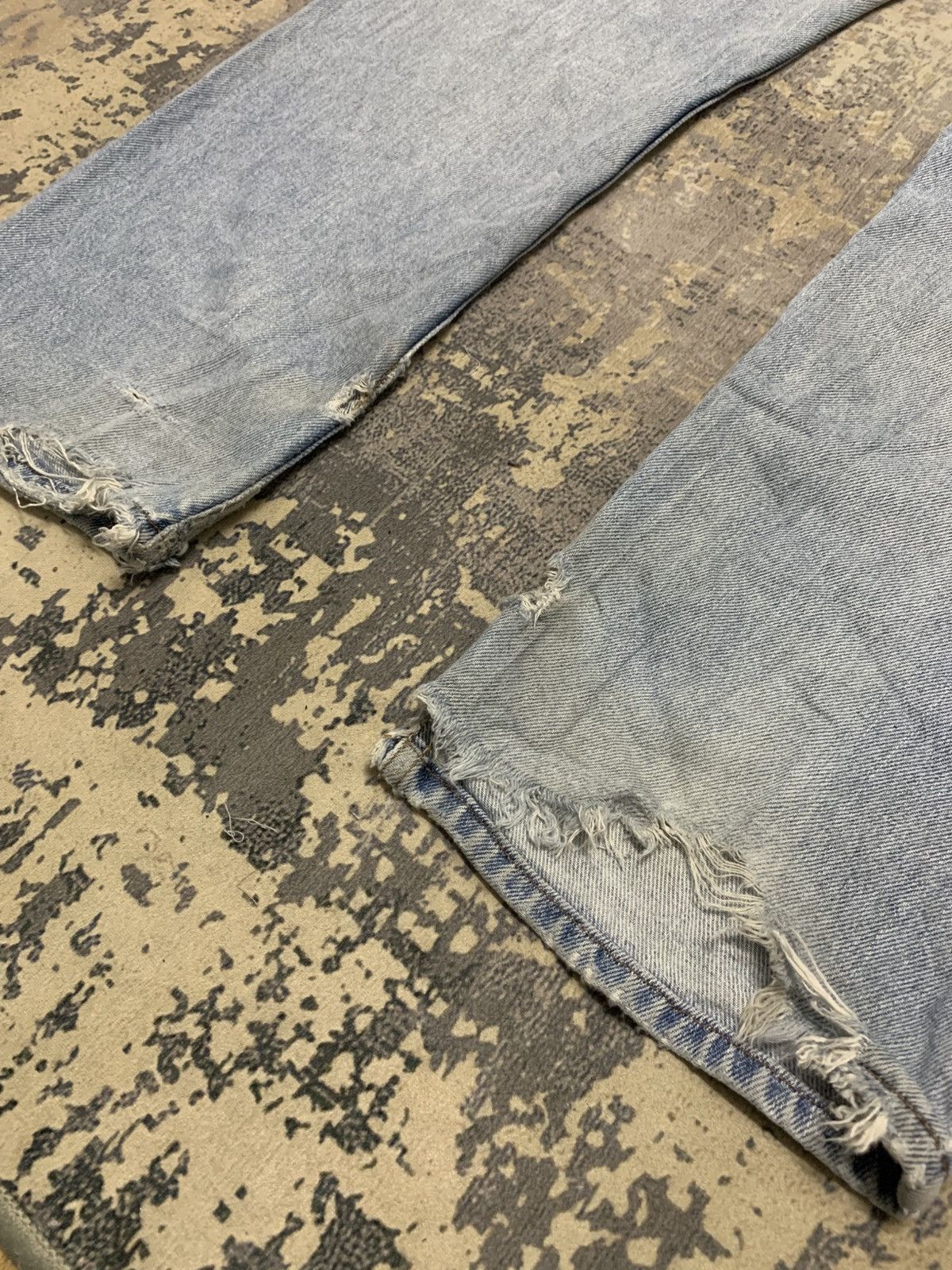 Levi's Vintage 90s Levi's 505 Regular Fit Distressed Denim 36x32.5 Size US 36 / EU 52 - 10 Thumbnail
