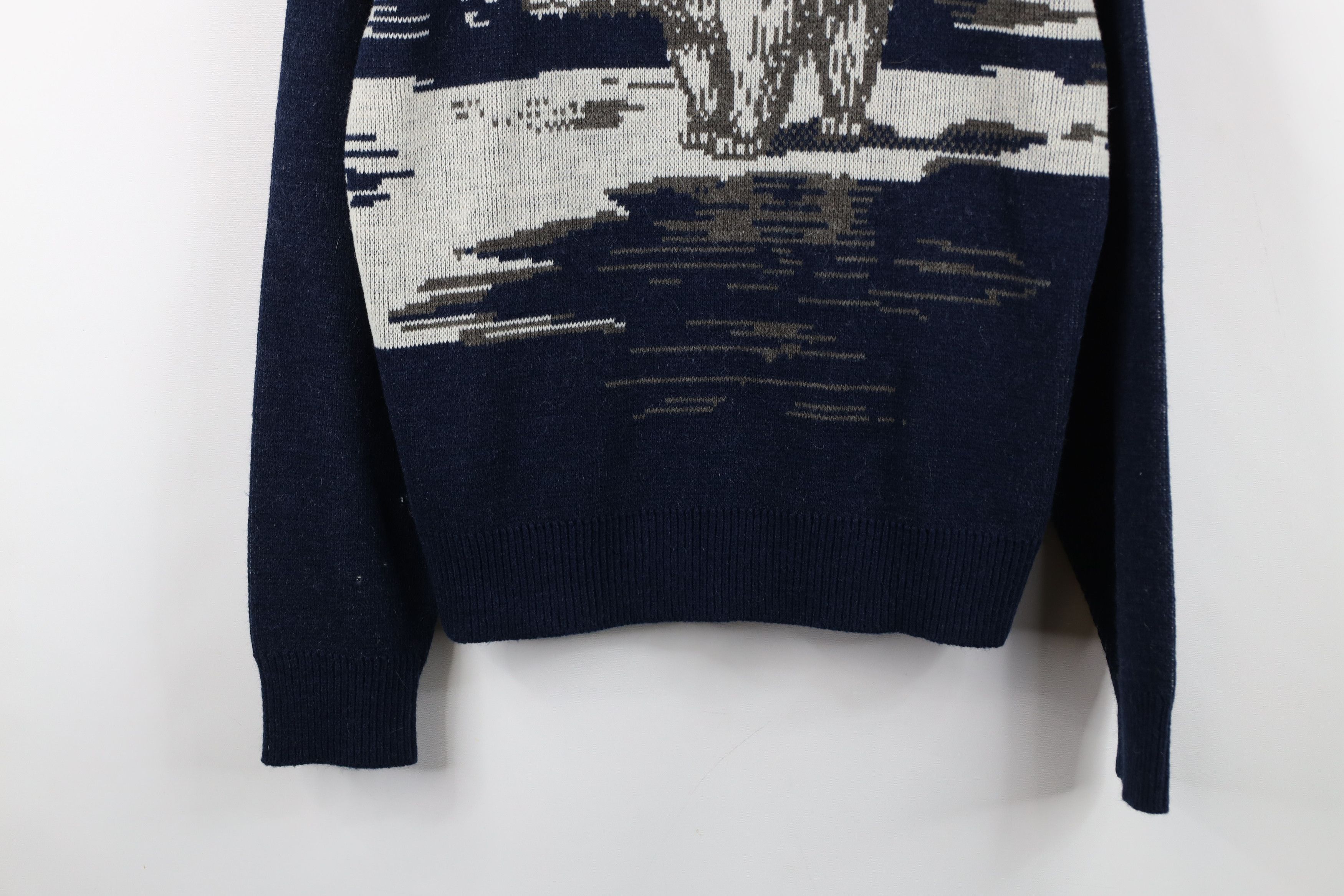 Vintage Vintage 70s Blend Knit Polar Bear All Over Print Sweater USA Size M / US 6-8 / IT 42-44 - 3 Thumbnail