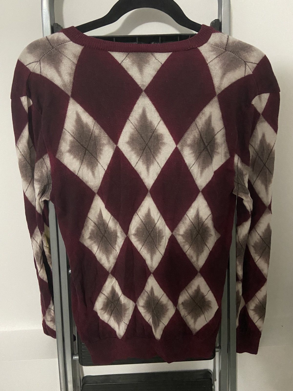 Burberry Burberry Sweater Mens Maroon Argyle Long Sleeve V-Neck Size US M / EU 48-50 / 2 - 3 Thumbnail