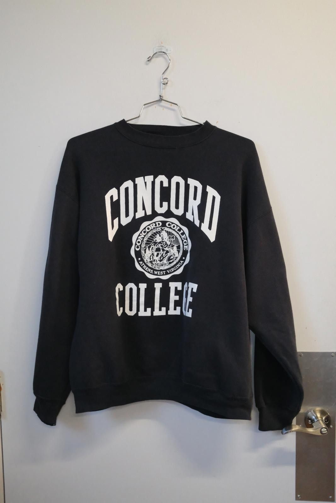 Salomon 90's Salem Concord College Crewneck Size XL / US 12-14 / IT 48-50 - 1 Thumbnail