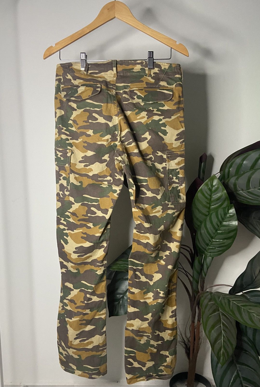 Japanese Brand Root Three Camouflage Army😊❤️ Size US 30 / EU 46 - 2 Thumbnail