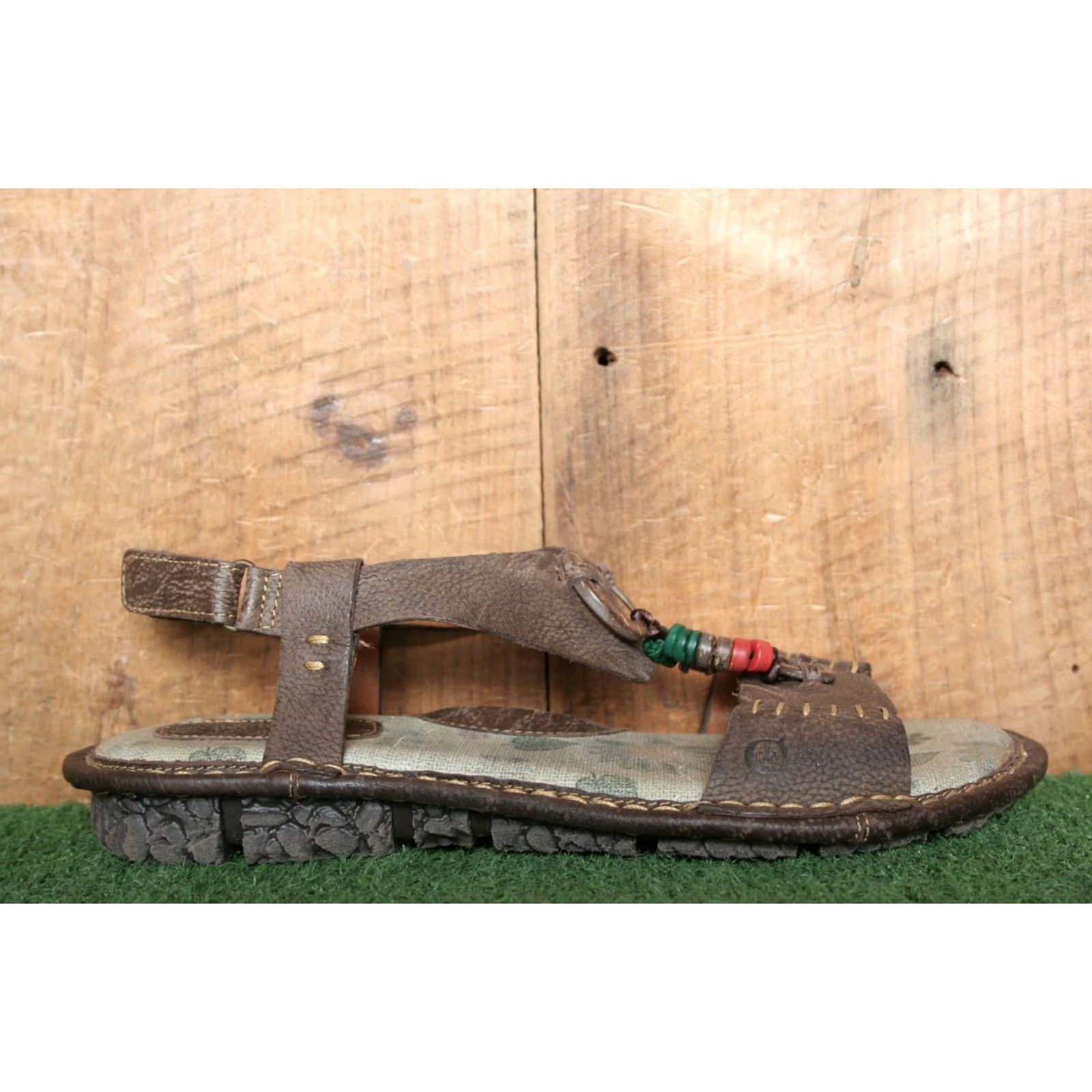 Born VINTAGE BORN Aegean Brown Beaded T-Strap Leather Slingback Sandals Women's Sz. 10 Size US 10 / IT 40 - 2 Thumbnail