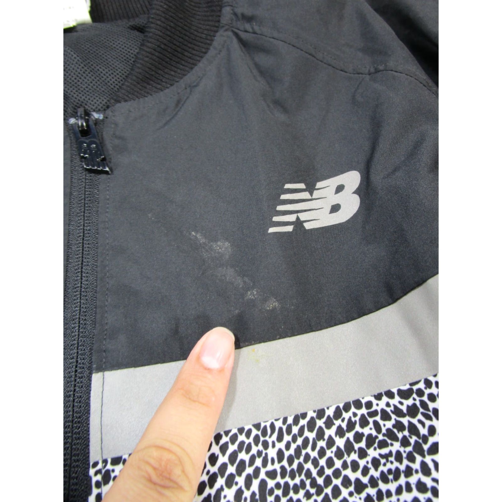 New Balance VINTAGE New Balance Jacket Womens L Black Bomber Outdoor Stains Size L / US 10 / IT 46 - 8 Thumbnail