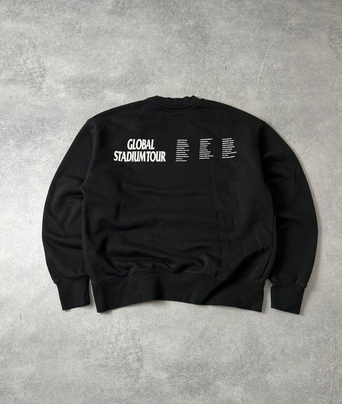 The Weeknd The Weeknd XO Afterhours Tildawn big logo sweatshirt 2023 Size US M / EU 48-50 / 2 - 3 Thumbnail