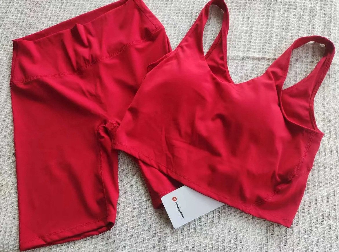 Lululemon Red lululemon crop set Size M / US 6-8 / IT 42-44 - 1 Preview
