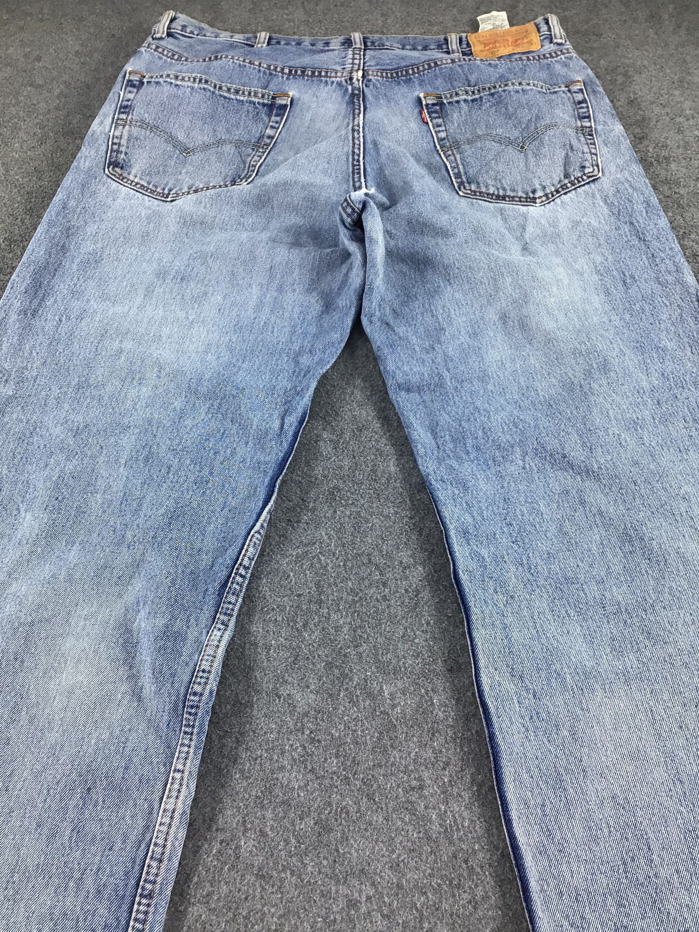 Levi's Vintage Levis 550 Jeans Faded Blue Distressed Denim -J549 Size US 39 - 4 Thumbnail