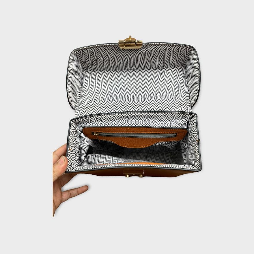 Vintage Isabelle Handbags | Vegan Leather Crossbody Bag | OS NWT Size ONE SIZE - 5 Thumbnail
