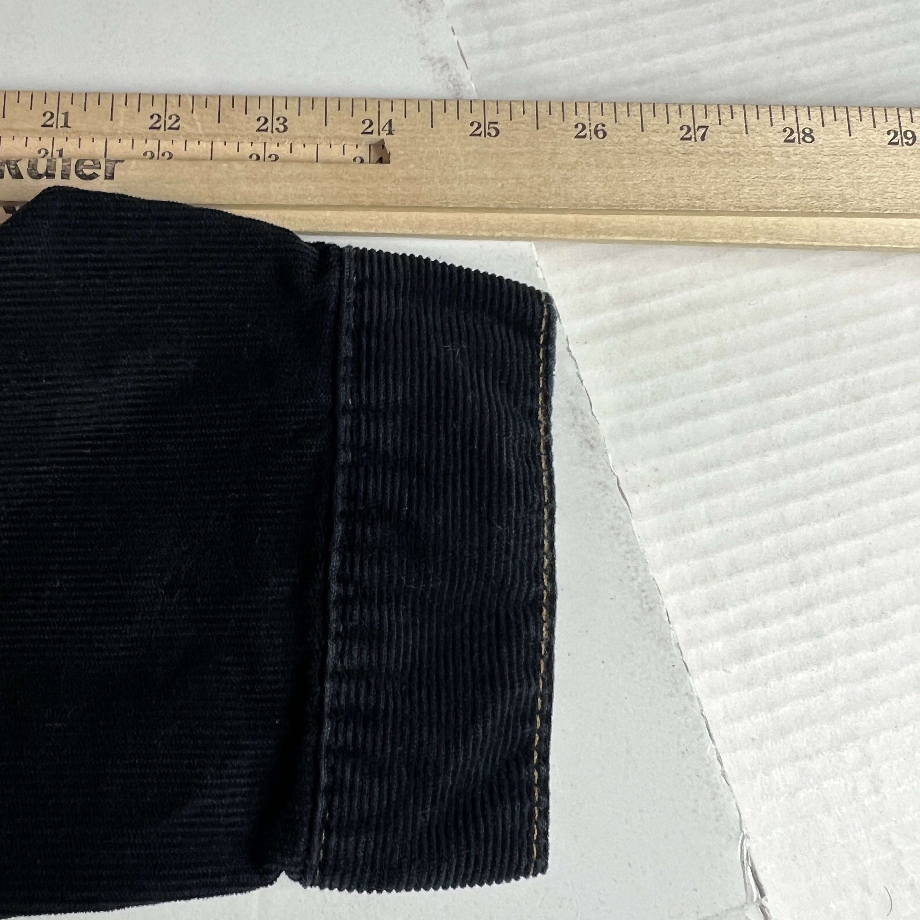 Levi's Y2K Levi's Corduroy Jacket Slim Black Button Up Trucker Size L / US 10 / IT 46 - 14 Thumbnail