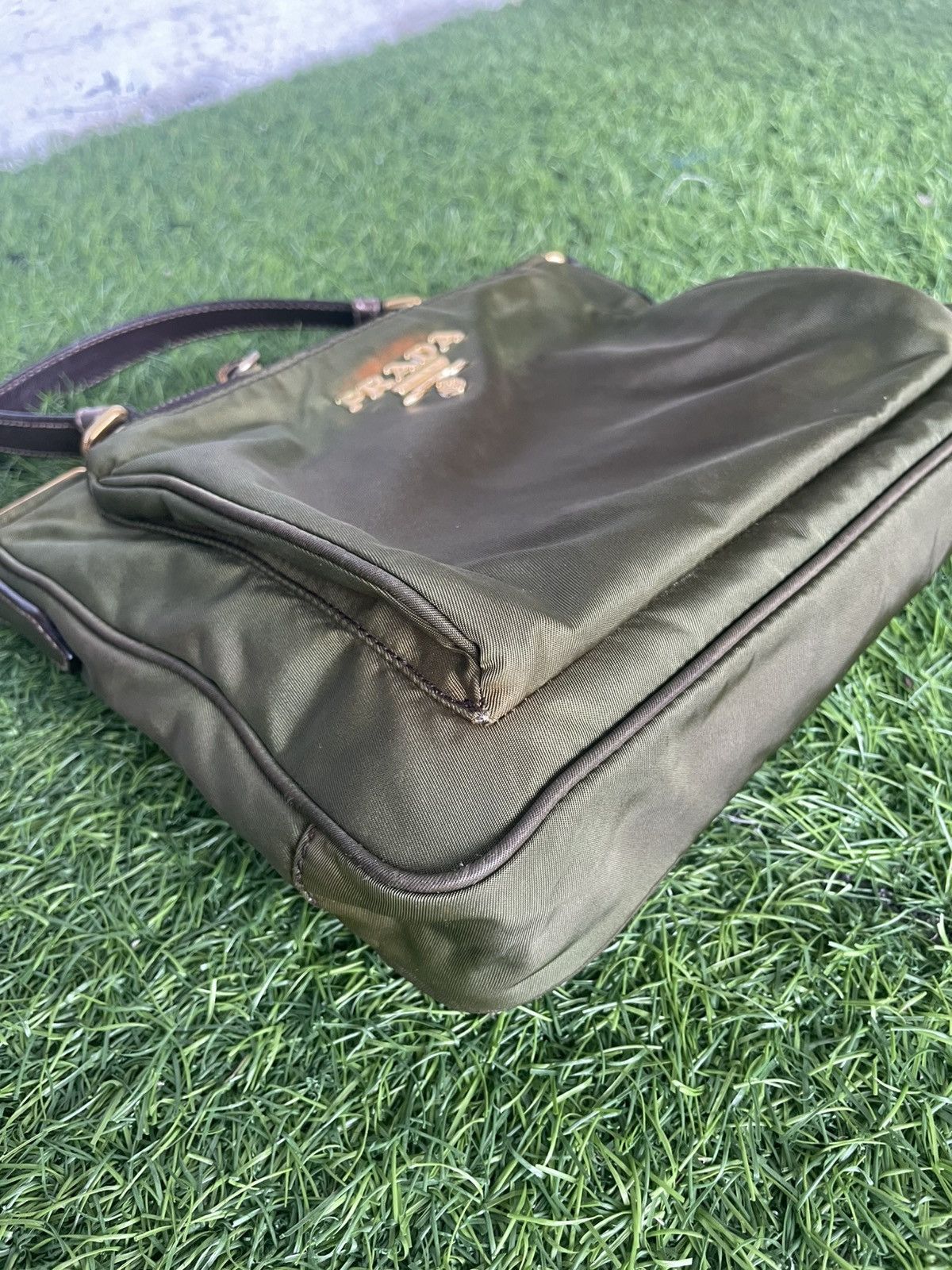 Prada Authentic Vintage PRADA Shoulder Bag Size ONE SIZE - 14 Thumbnail