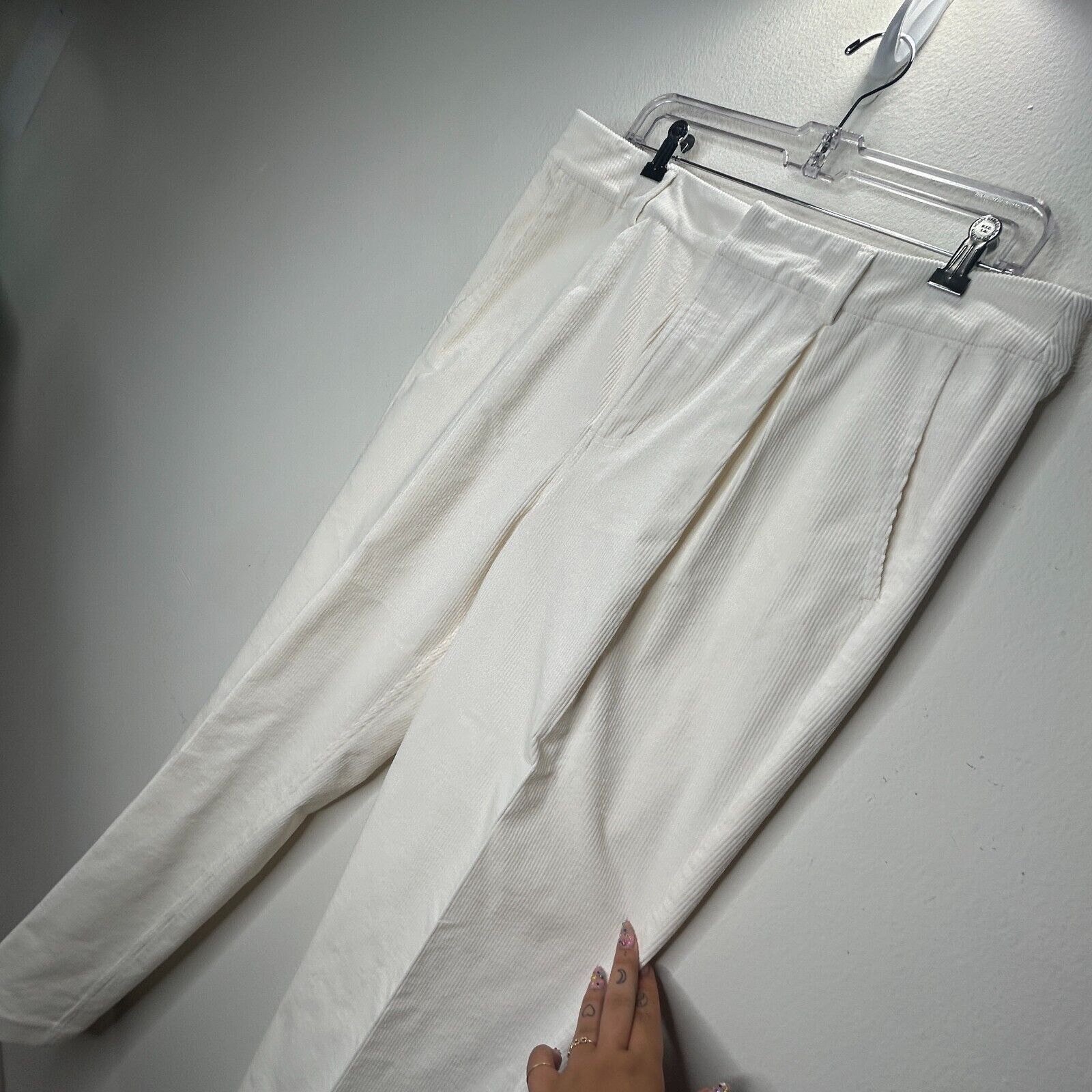 Ganni Ganni Cream Pleated Creased High Waist Corduroy Zip Pants 42 Size 30" / US 8 / IT 44 - 3 Thumbnail