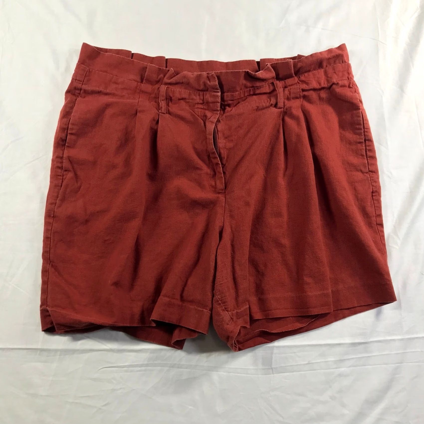 Boden Boden Linen Cotton Paperbag Waist Shorts Terracotta Red US 16 UK 20 6" Inseam Size 27" / US 4 / IT 40 - 2 Thumbnail