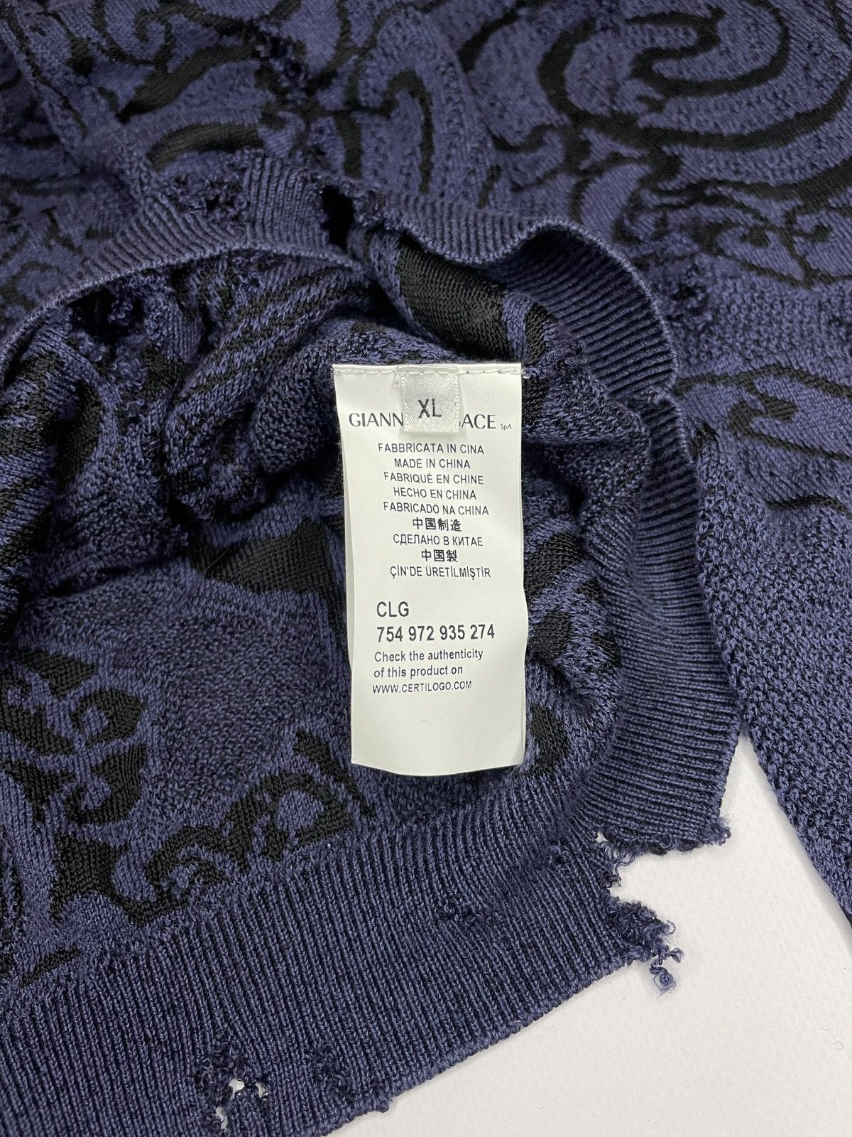 Versace × Versace Jeans Couture Versace Distressed Knitwear Size US XL / EU 56 / 4 - 6 Thumbnail