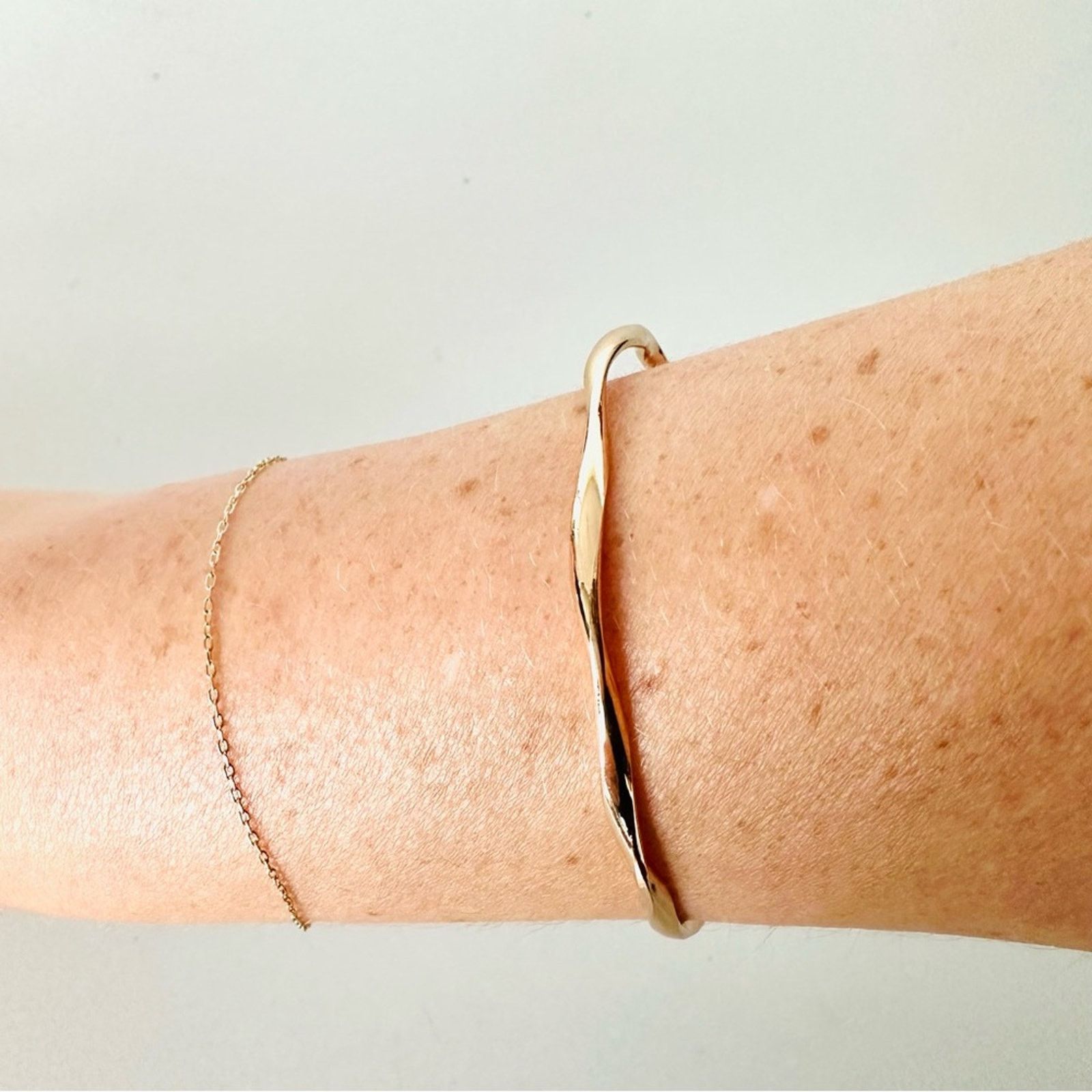Nordstrom NEW NORDSTROM REVOLVE Gold Ball Twisted Bracelet Bangle Cuff Size ONE SIZE - 10 Thumbnail