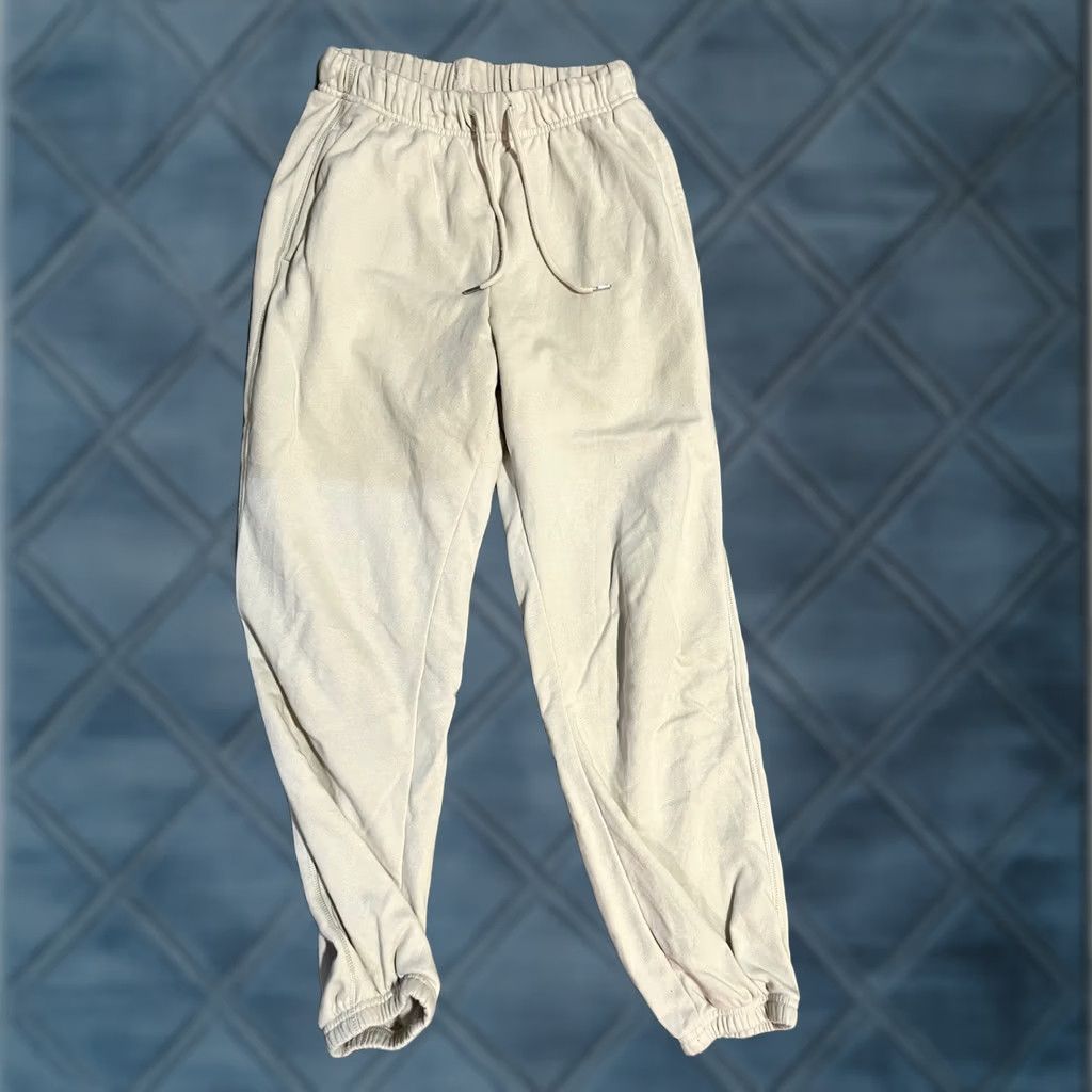 Old Navy Old Navy Cream Drawstring Pull-On Casual Athletic Women XS Jogger Pants Size 26" / US 2 / IT 38 - 1 Thumbnail