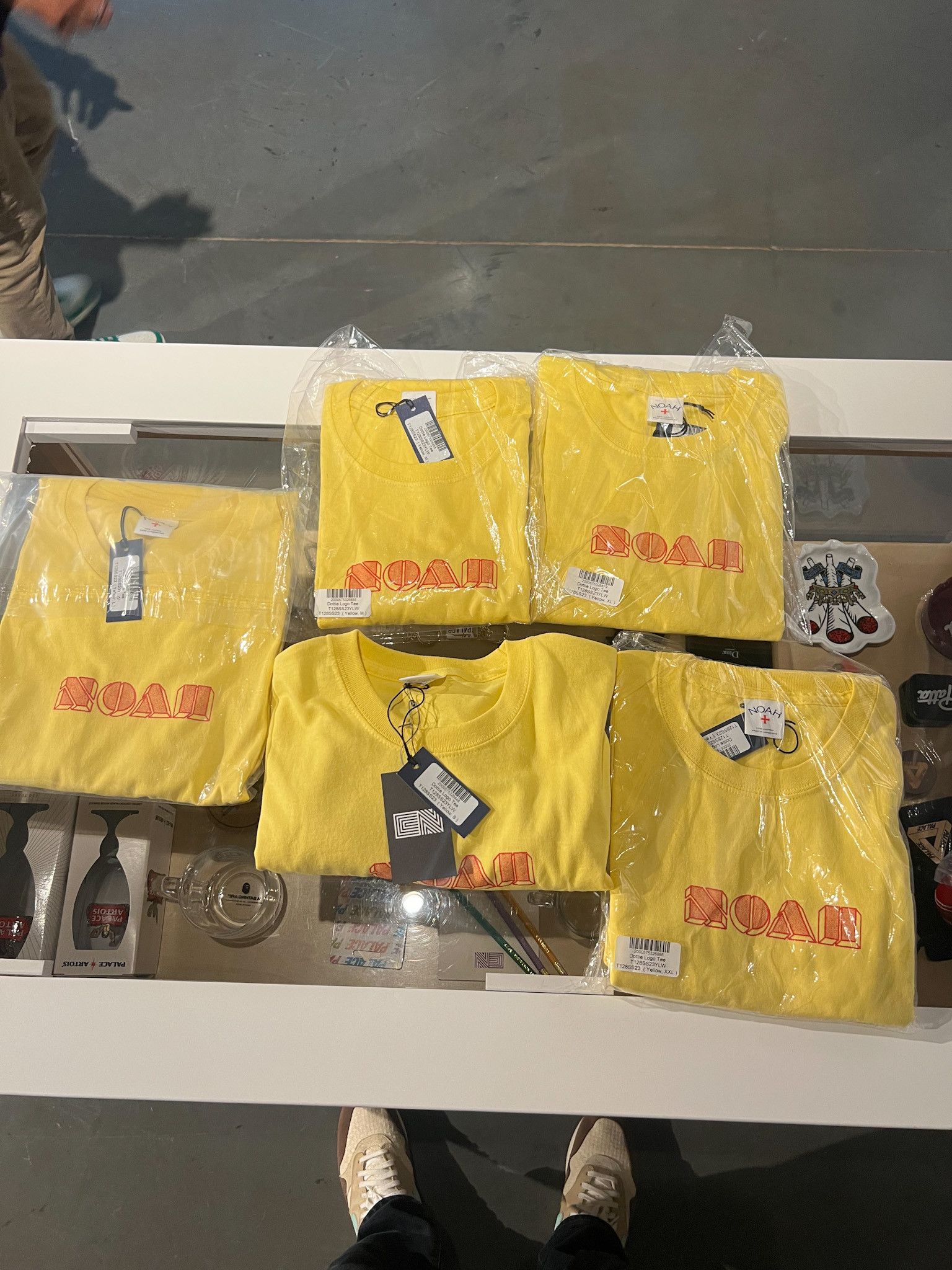 Noah Noah Dottie Logo Tee Yellow • XXL Size US XXL / EU 58 / 5 - 3 Thumbnail