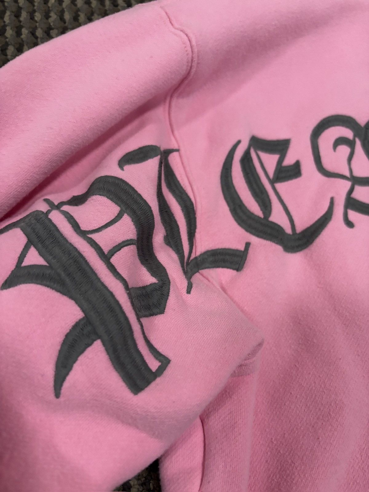 Pleasures Pleasures pink embriodered centerhit hoodie with backhit Size US S / EU 44-46 / 1 - 3 Thumbnail