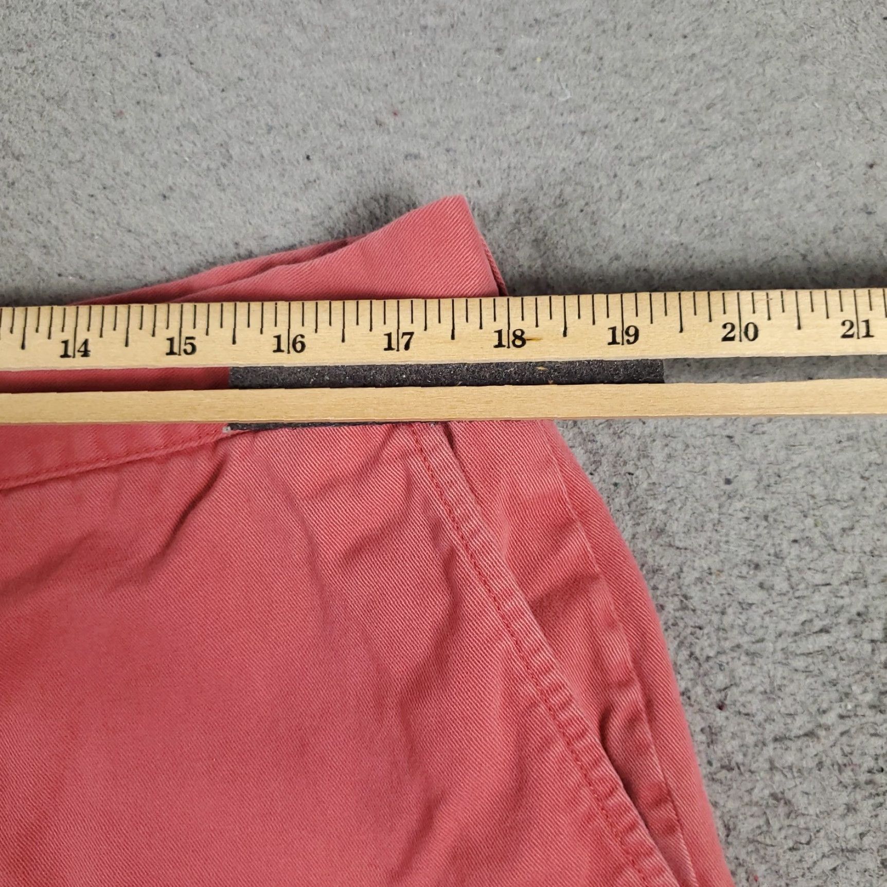 Ralph Lauren VINTAGE Ralph Lauren Shorts Men Size 36 Red Casual Flat Front Chino Size US 36 / EU 52 - 4 Thumbnail