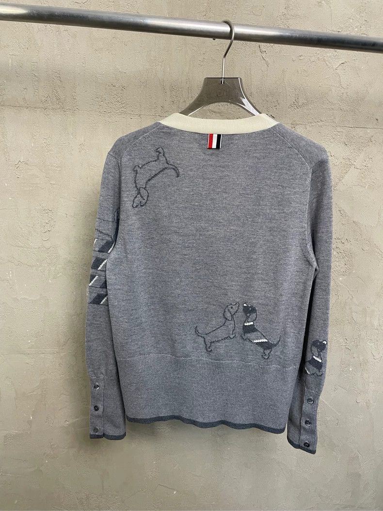 Thom Browne Thom Browne Size 0 Gray puppy four-striped wool cardigan j Size XS / US 0-2 / IT 36-38 - 2 Thumbnail