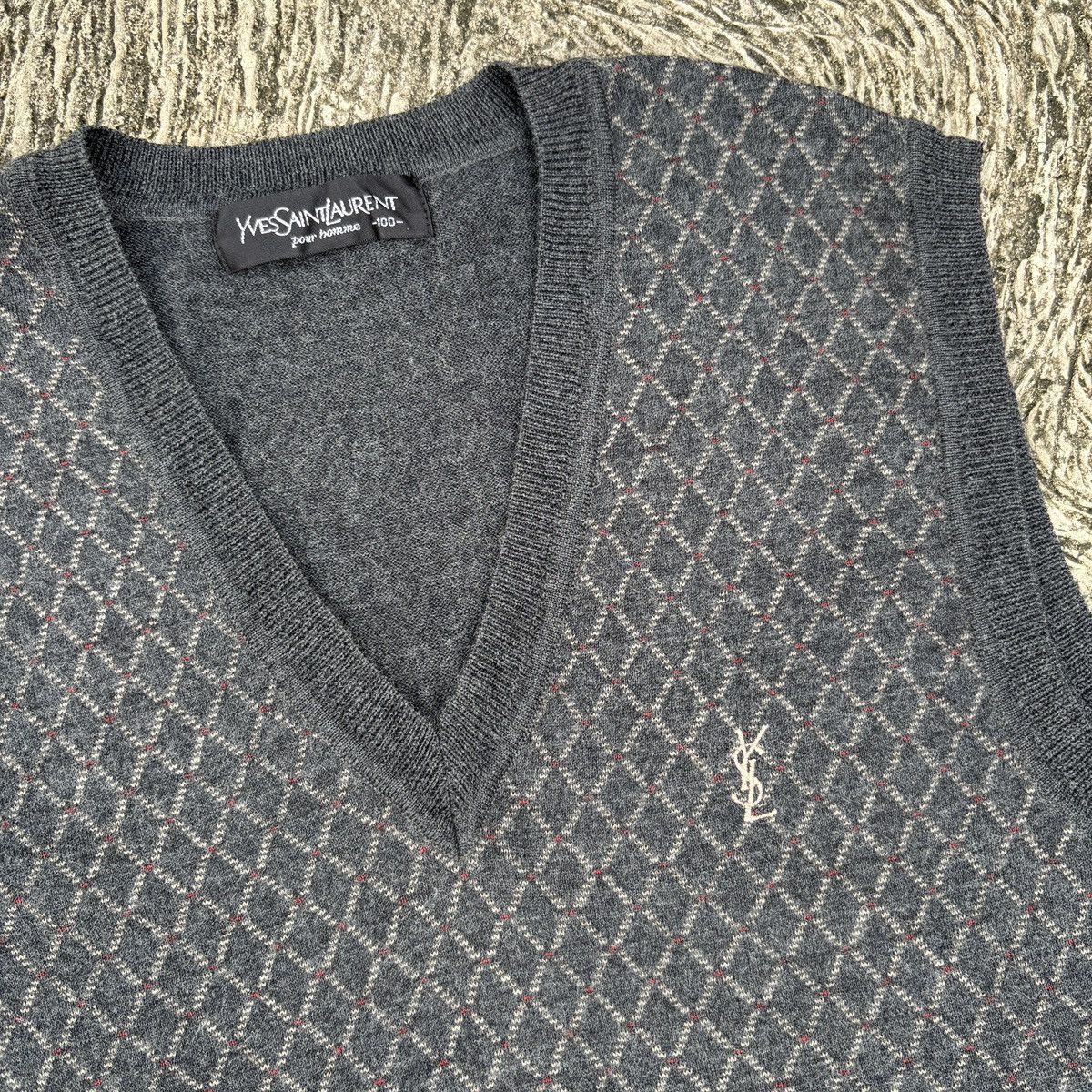 Yves Saint Laurent Vintage Yves Saint Laurent knit vest Size US L / EU 52-54 / 3 - 4 Thumbnail