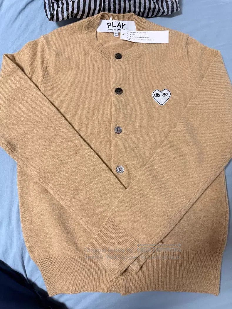 Comme des Garcons Comme Des Garcons Sweater beige with white hearts Size XXS / US 00 / IT 34 - 1 Thumbnail