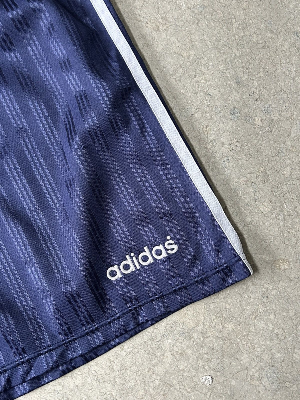 Adidas Vintage 80s/90s Adidas Shadow Stripe Shorts South Africa Size US 34 / EU 50 - 3 Thumbnail