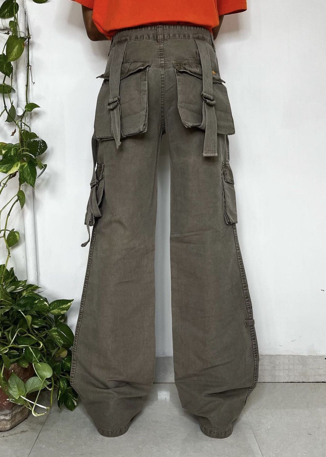 image of Archival Clothing x Junya Watanabe Y2K Bondage Multipocket Flare Cargo Pants in Brown (Size 30)