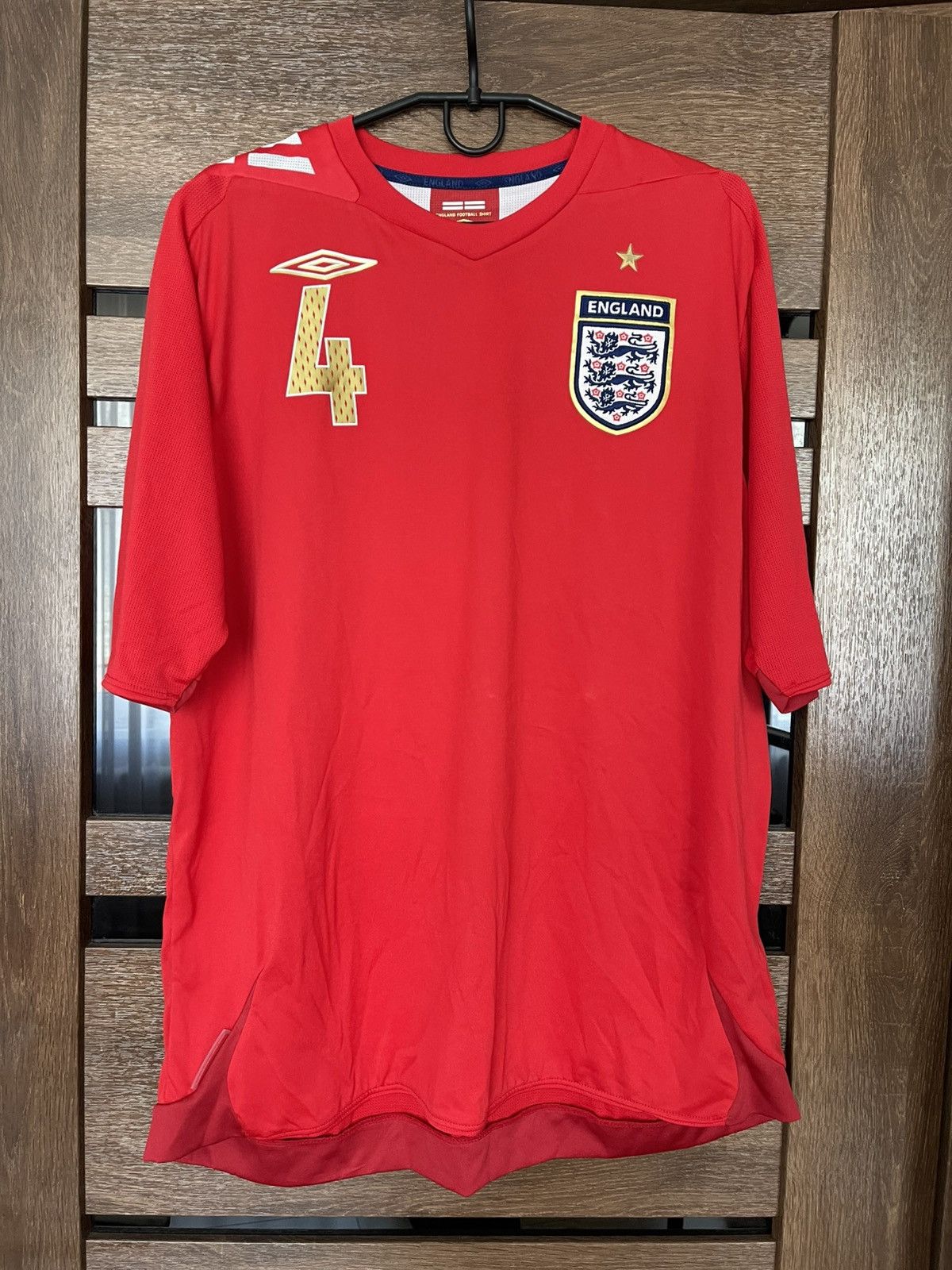 Umbro 2006/2008 Umbro England Gerrard Vintage Soccer Jersey Shirt Size US XL / EU 56 / 4 - 2 Thumbnail