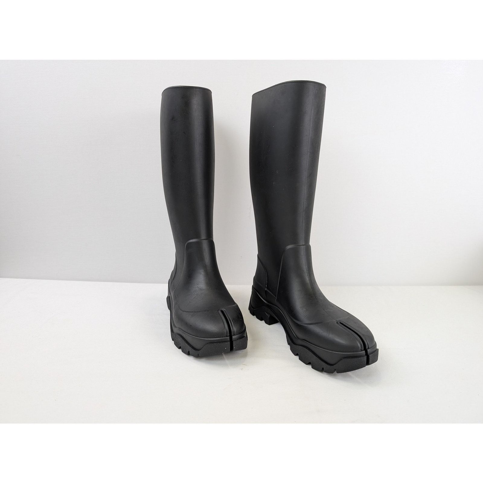 Maison Margiela o1rshd1 Tabi Long Boots in Black Size US 12 / EU 45 - 1 Thumbnail