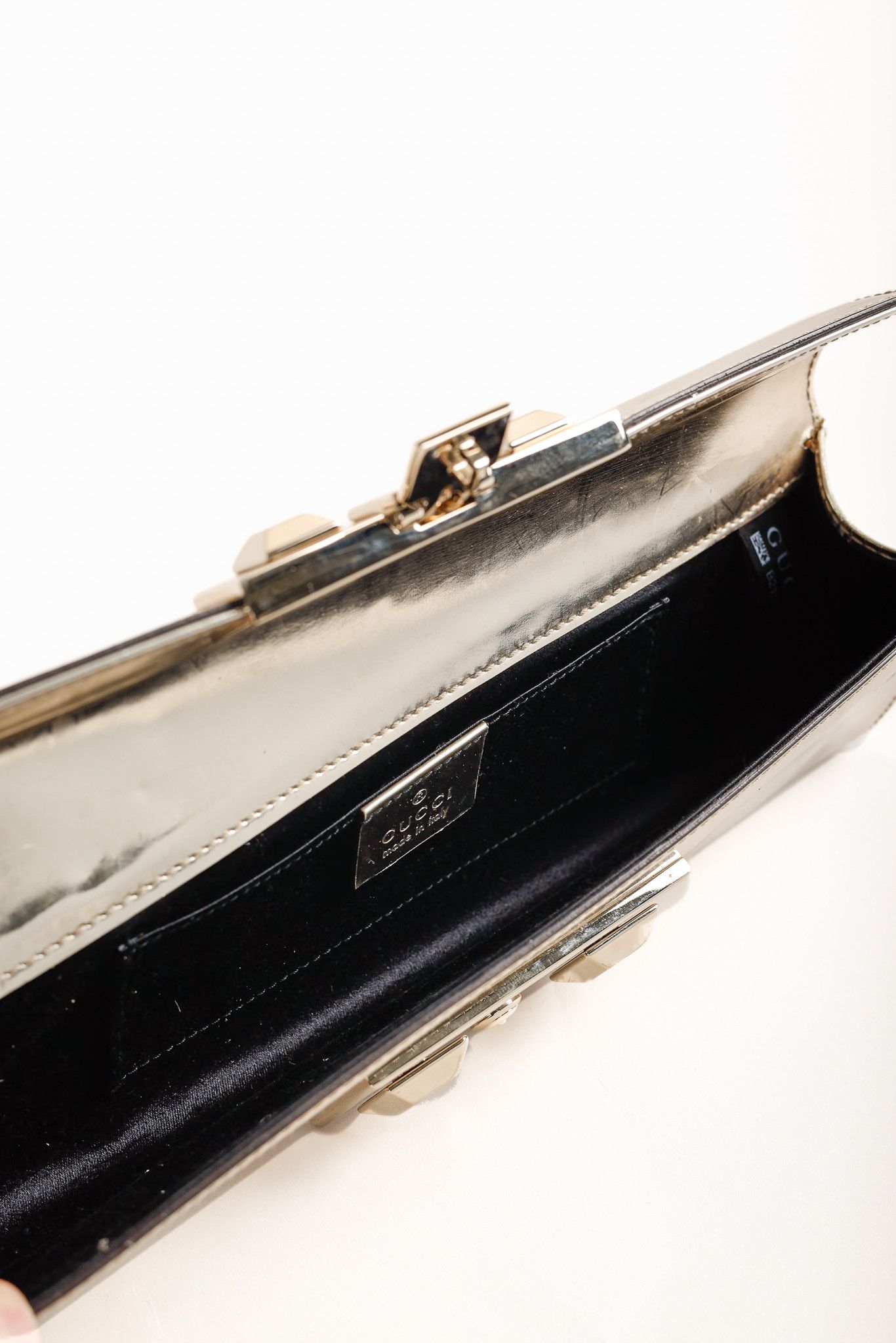 Gucci Gucci Vintage Silver Mirror Metallic Padlock Clutch Size ONE SIZE - 7 Thumbnail