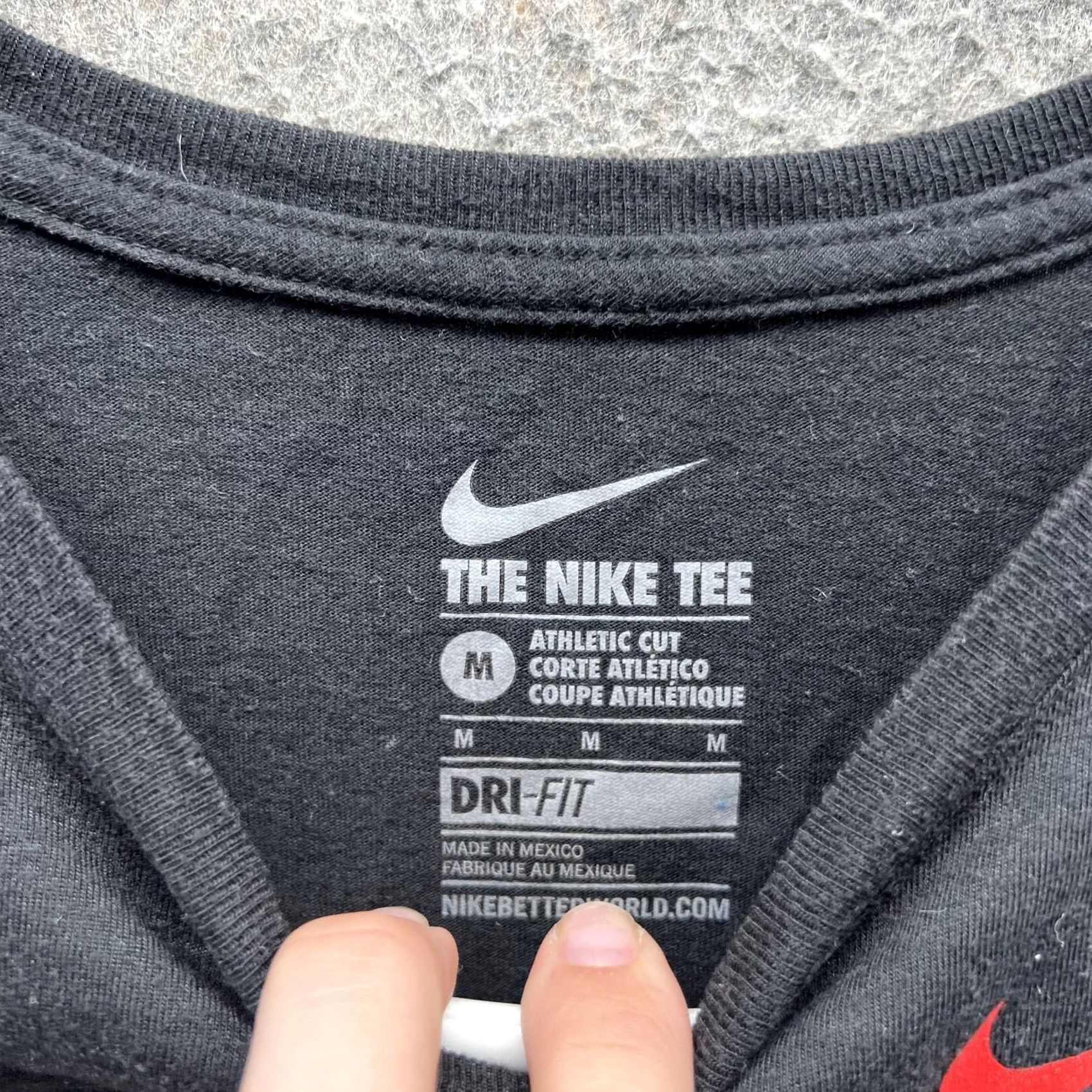 Nike Nike Chicago Marathon Shirt Womens Medium Black Dri-Fit 2017 Running Tee Size M / US 6-8 / IT 42-44 - 4 Thumbnail