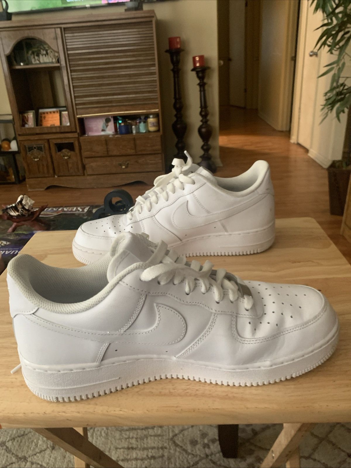 Nike air force 1 07 triple white Size US 9.5 / EU 42-43 - 3 Thumbnail