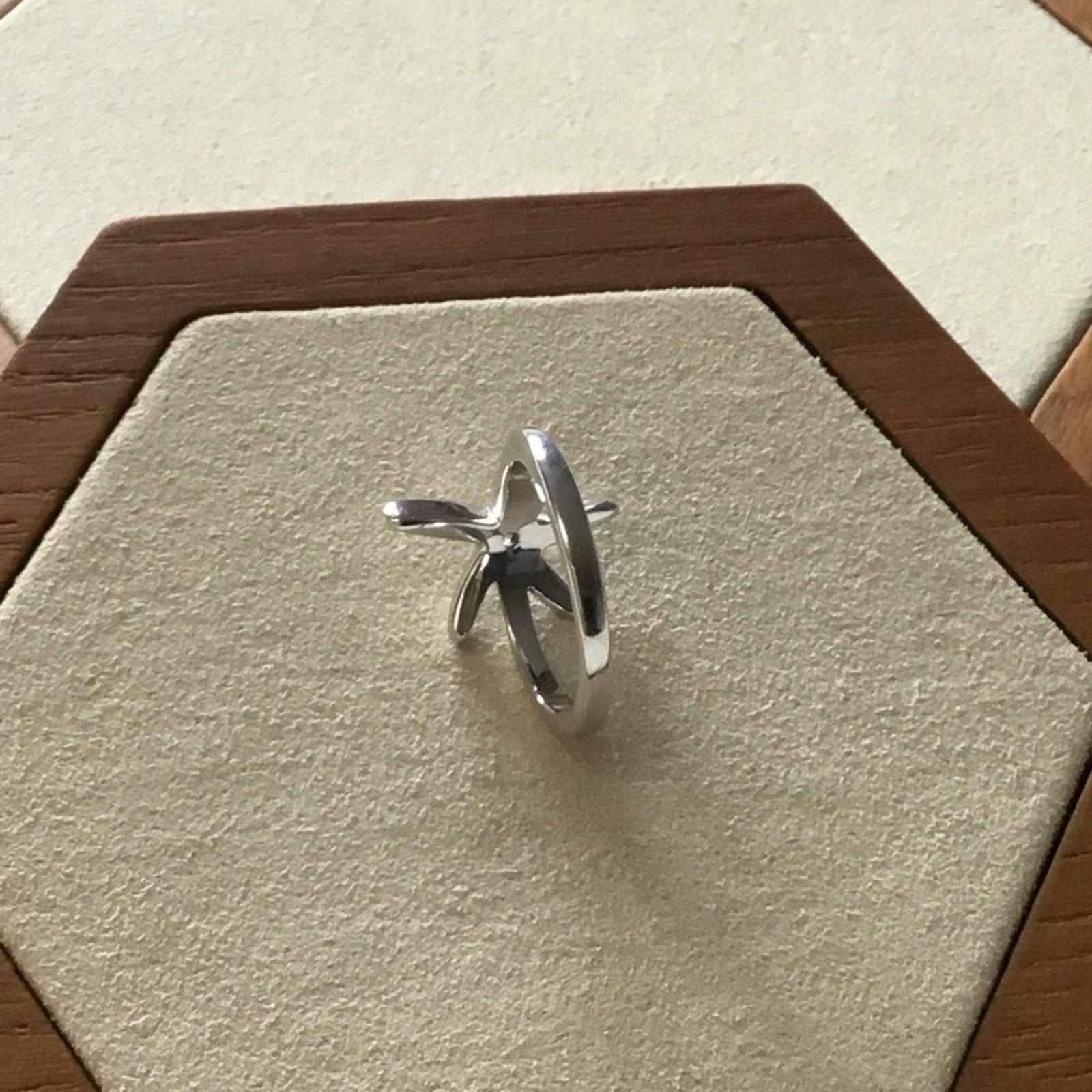 Other Sterling Silver Classic Star Ring Size ONE SIZE - 5 Thumbnail