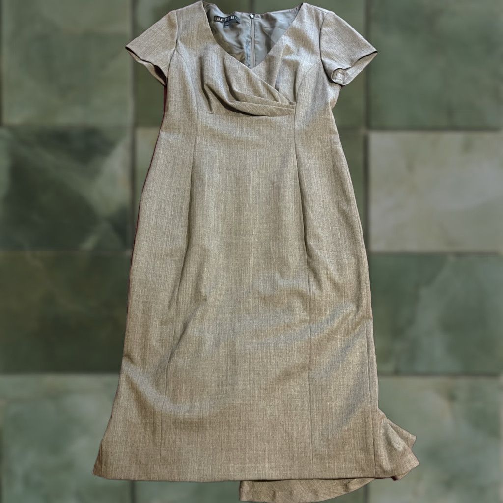 Vintage Lafayette 148 New York Savita Cap-Sleeve Dress Gray Wool Blend Women Sz 2 Knee Length Zip Solid Dress Sheath Cap Sleeve Gray Women 2 Regular Size Size XS / US 0-2 / IT 36-38 - 1 Thumbnail