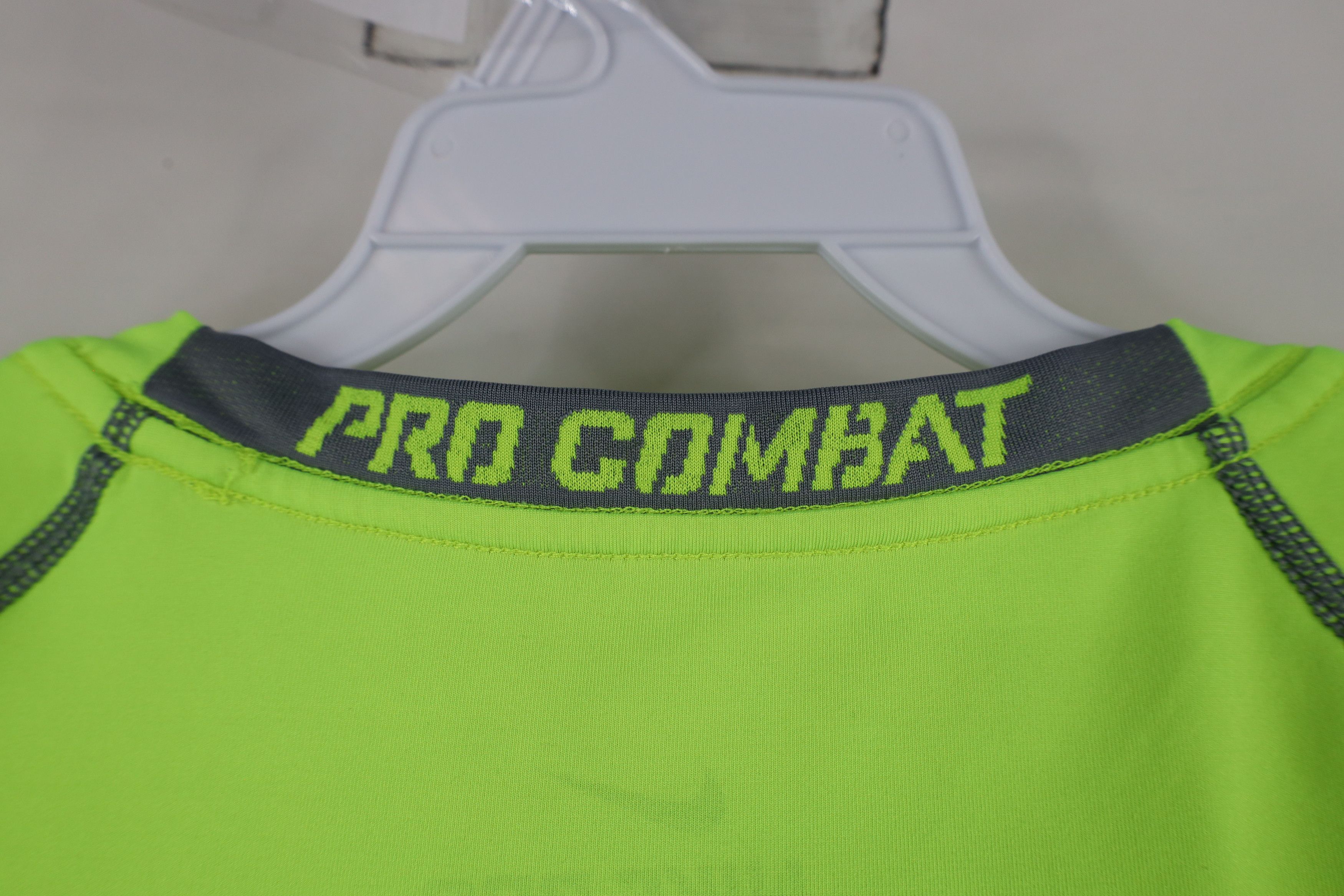 Nike × Vintage Nike Pro Combat Sleeveless Muscle Training T-Shirt Volt Size US XXL / EU 58 / 5 - 11 Thumbnail