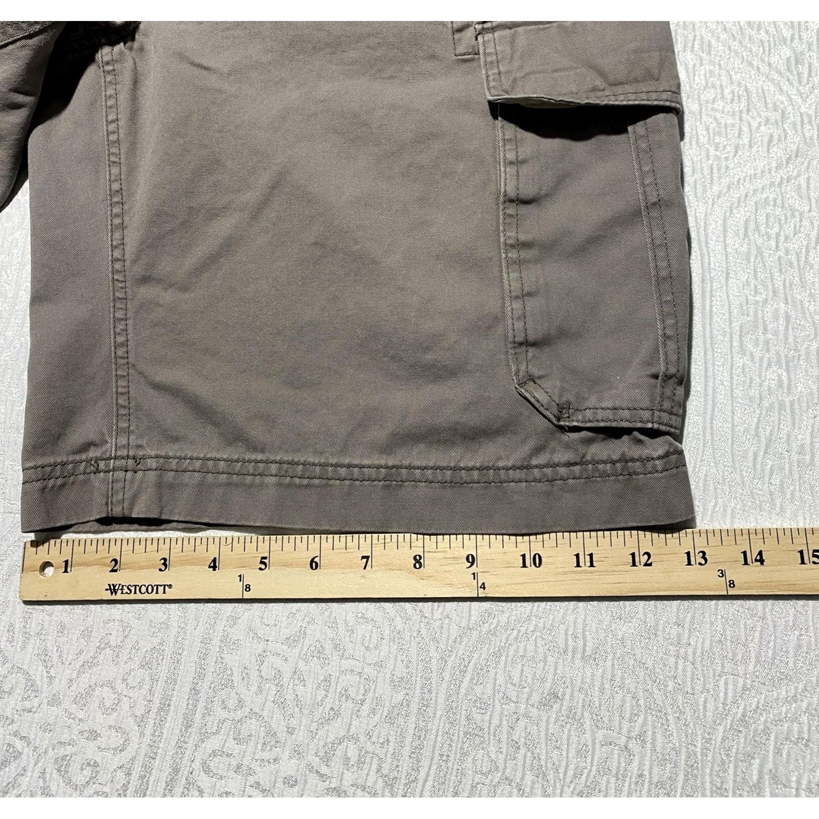 Vintage St. John's Bay Shorts Mens 38 Brown Cargo Canvas Pockets Cotton Casual Summer VINTAGE? Size US 38 / EU 54 - 7 Thumbnail