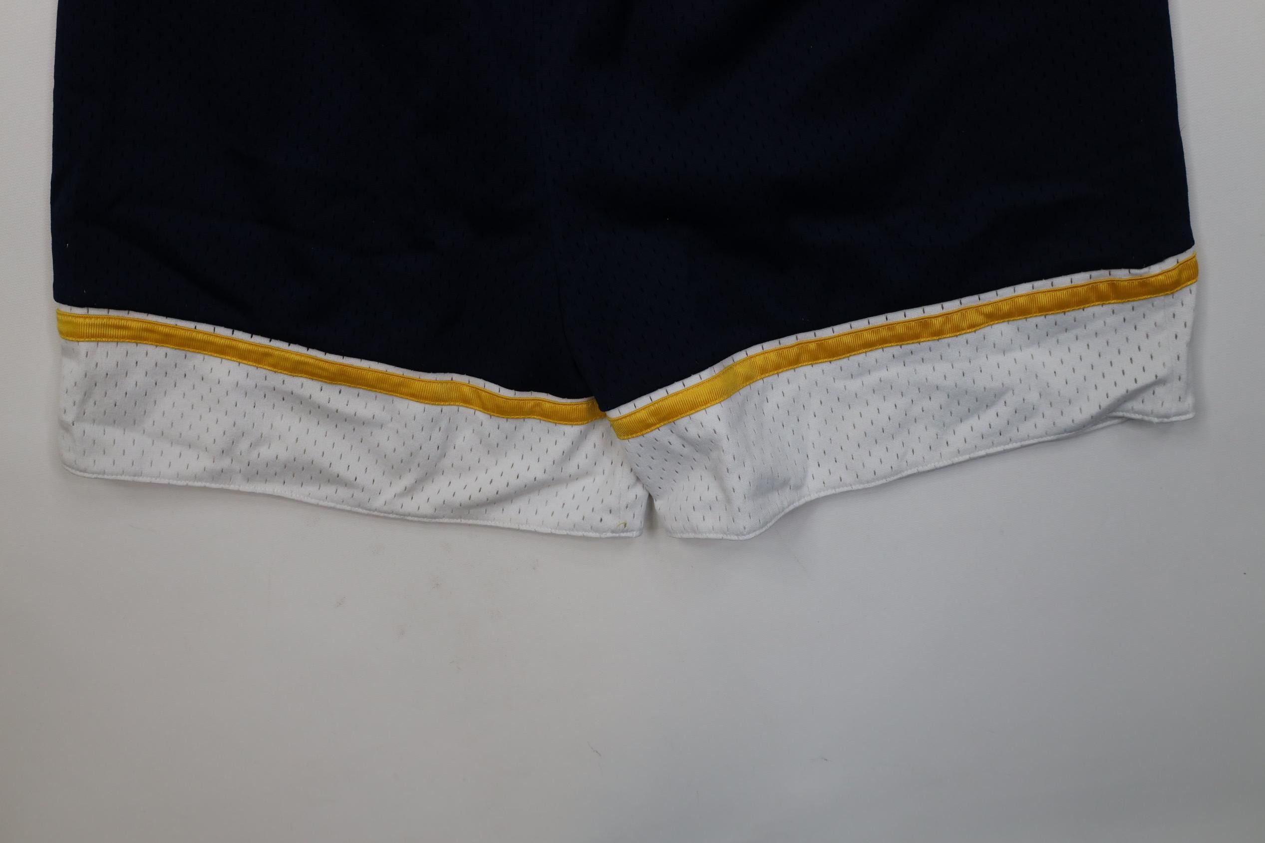 Vintage Vintage 90s And1 And One Basketball Reversible Above Shorts Size US 30 / EU 46 - 11 Thumbnail