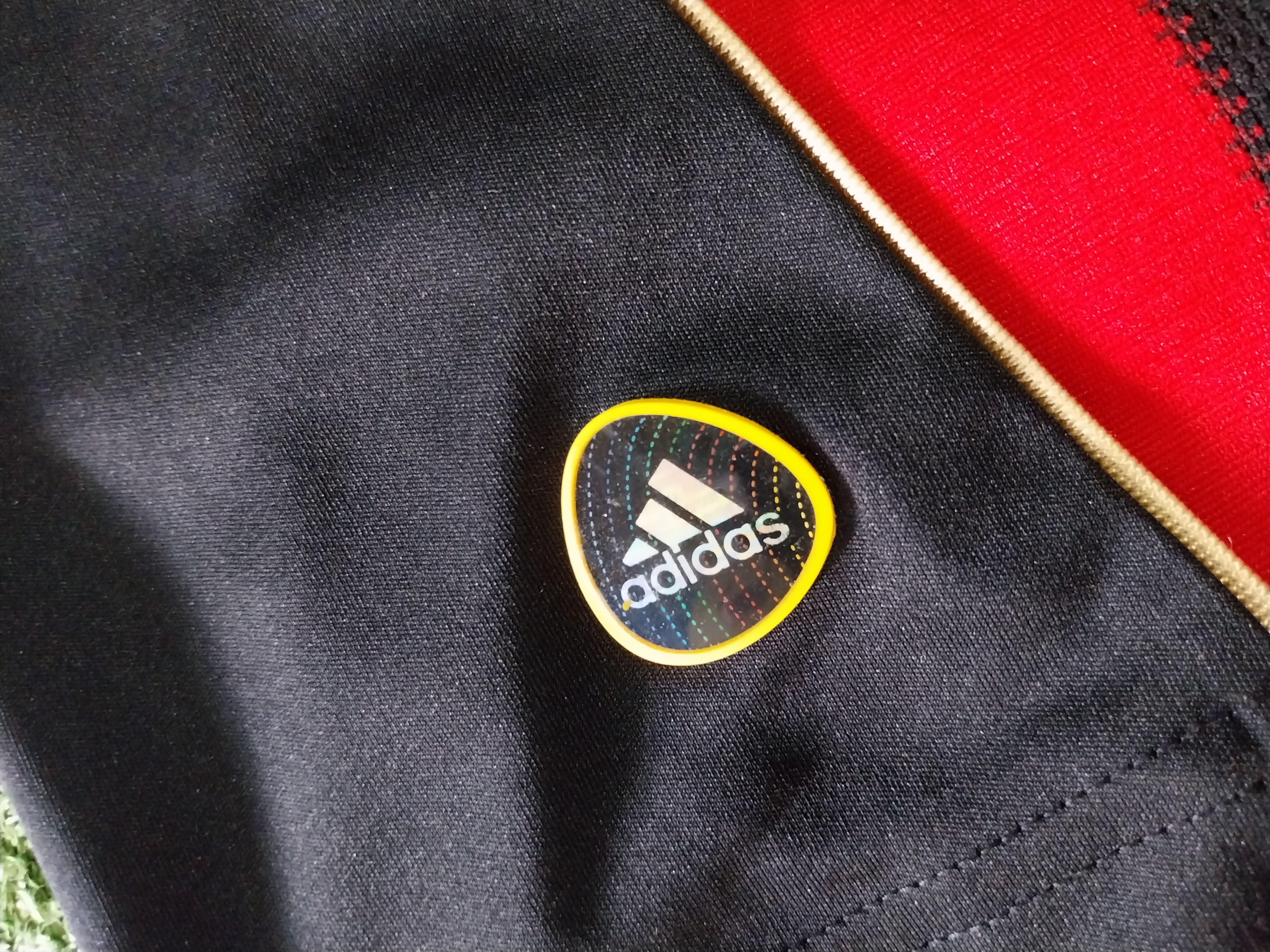 Adidas Ac milan home 2010/2011 inzaghi jersey football Size US M / EU 48-50 / 2 - 6 Thumbnail