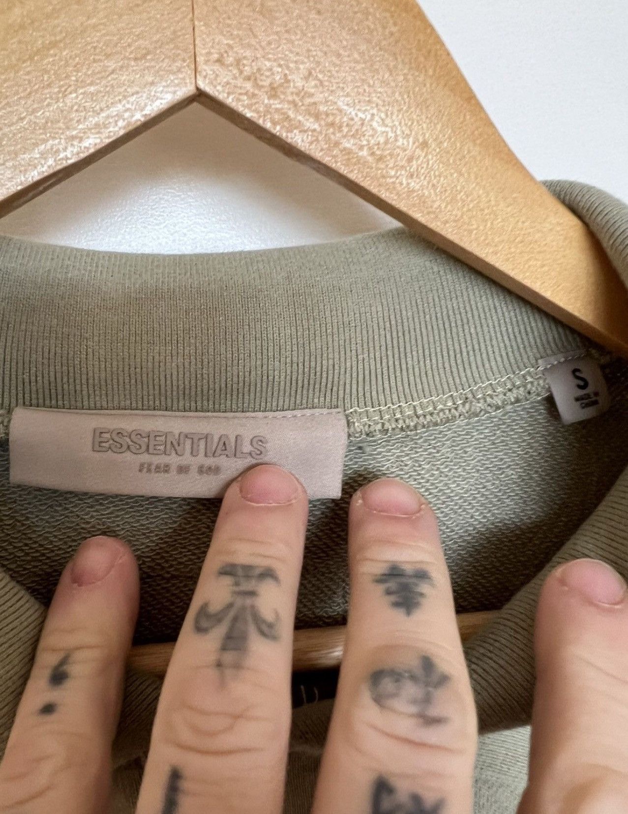 Essentials Green Essentials Polo/Hoodie Size US S / EU 44-46 / 1 - 3 Thumbnail