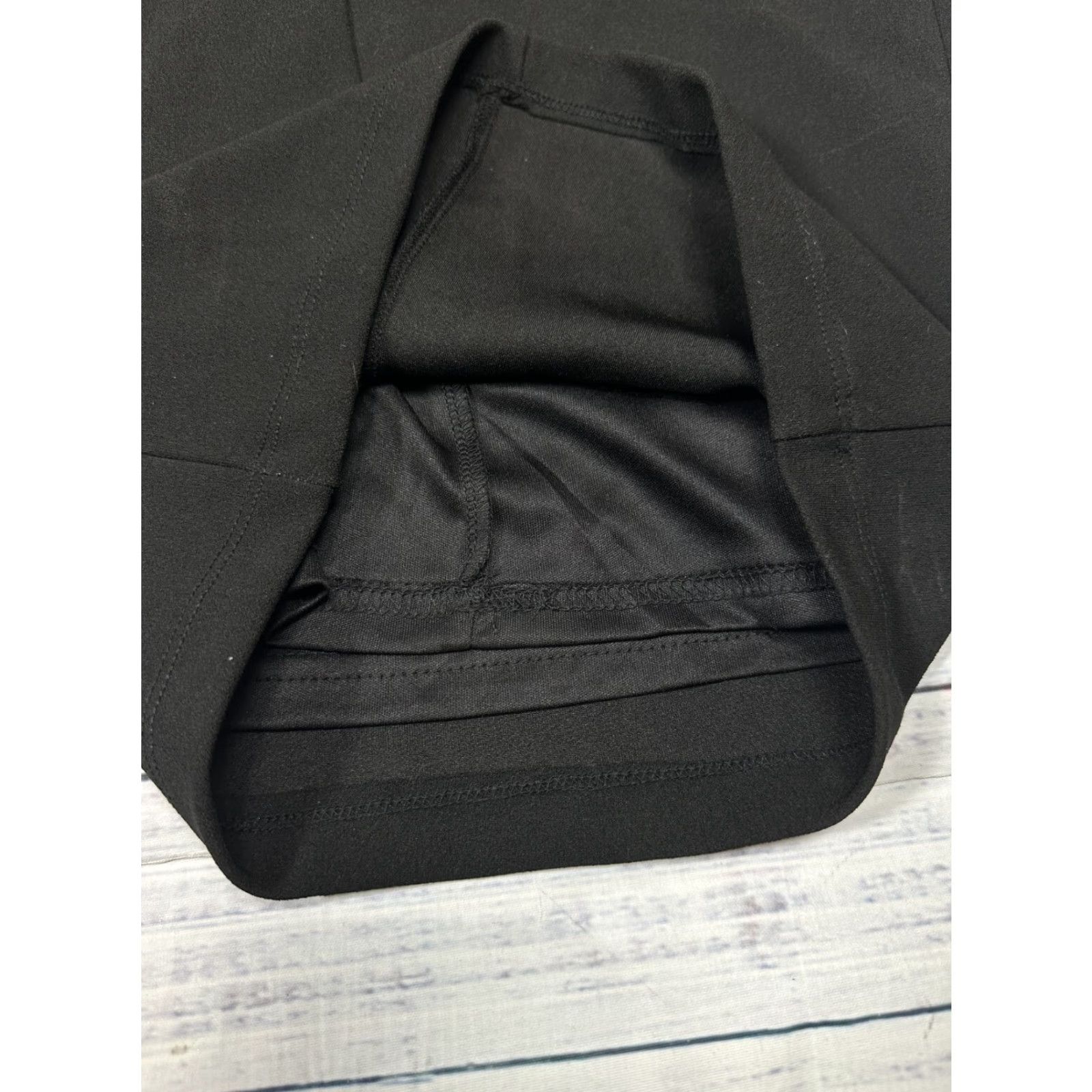 Lulus VINTAGE? No. Lulus Black Halter Bodycon Dress Open Back Stretch Lined Cocktail XS New Size XS / US 0-2 / IT 36-38 - 6 Thumbnail