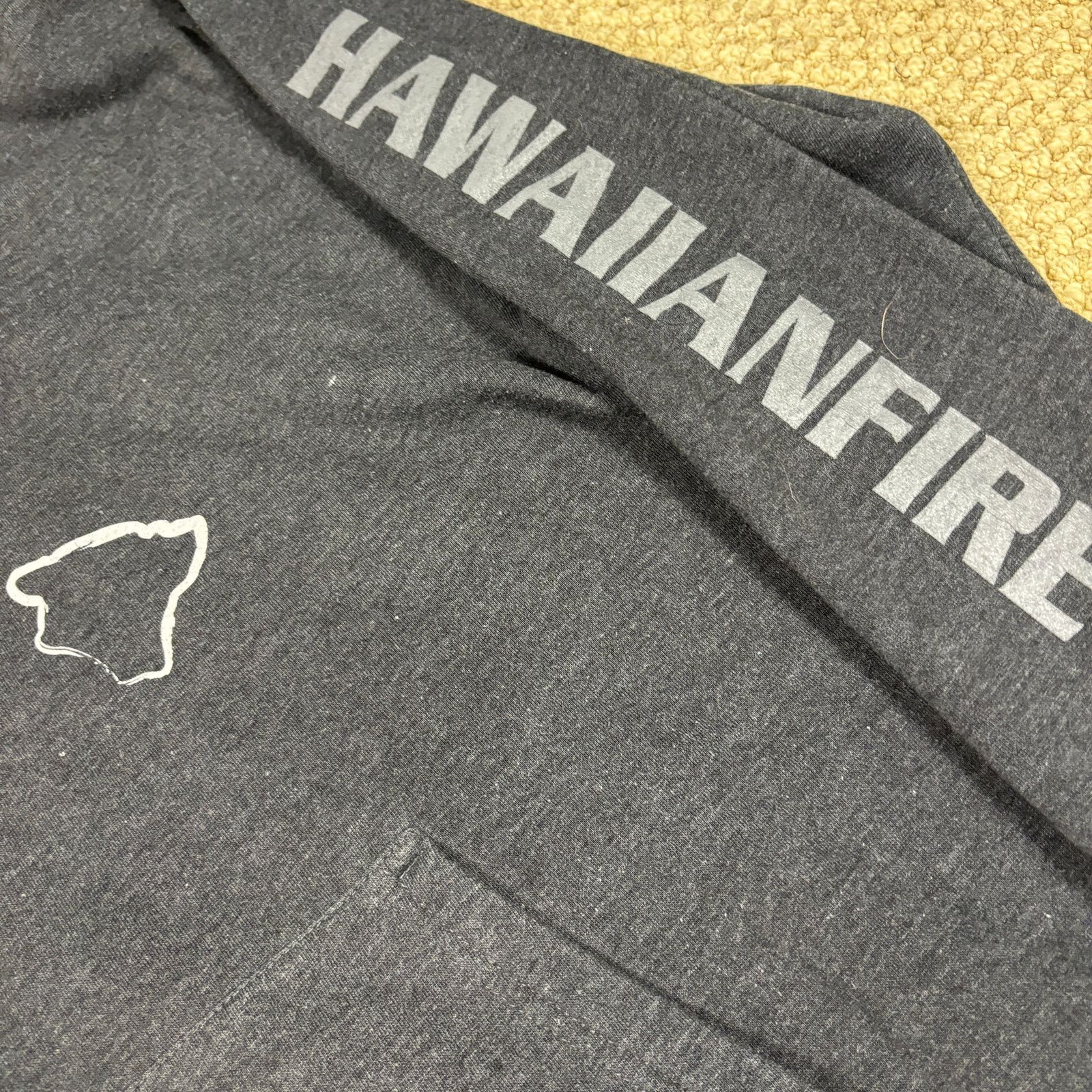 House Of The Very Islands y2k 2000s style Hawaiian Fire tribal islands zip up hoodieXL Size US XL / EU 56 / 4 - 4 Thumbnail