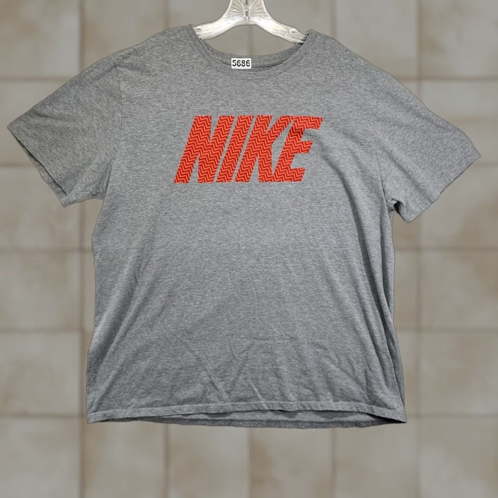 Nike Nike Graphic Print T-Shirt 2XL Gray Short Sleeve Sports 90s Mens Size US XXL / EU 58 / 5 - 1 Thumbnail