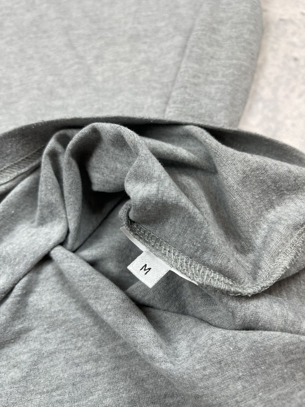 Versace Versace luxury tee mini logo grey Size US M / EU 48-50 / 2 - 6 Thumbnail