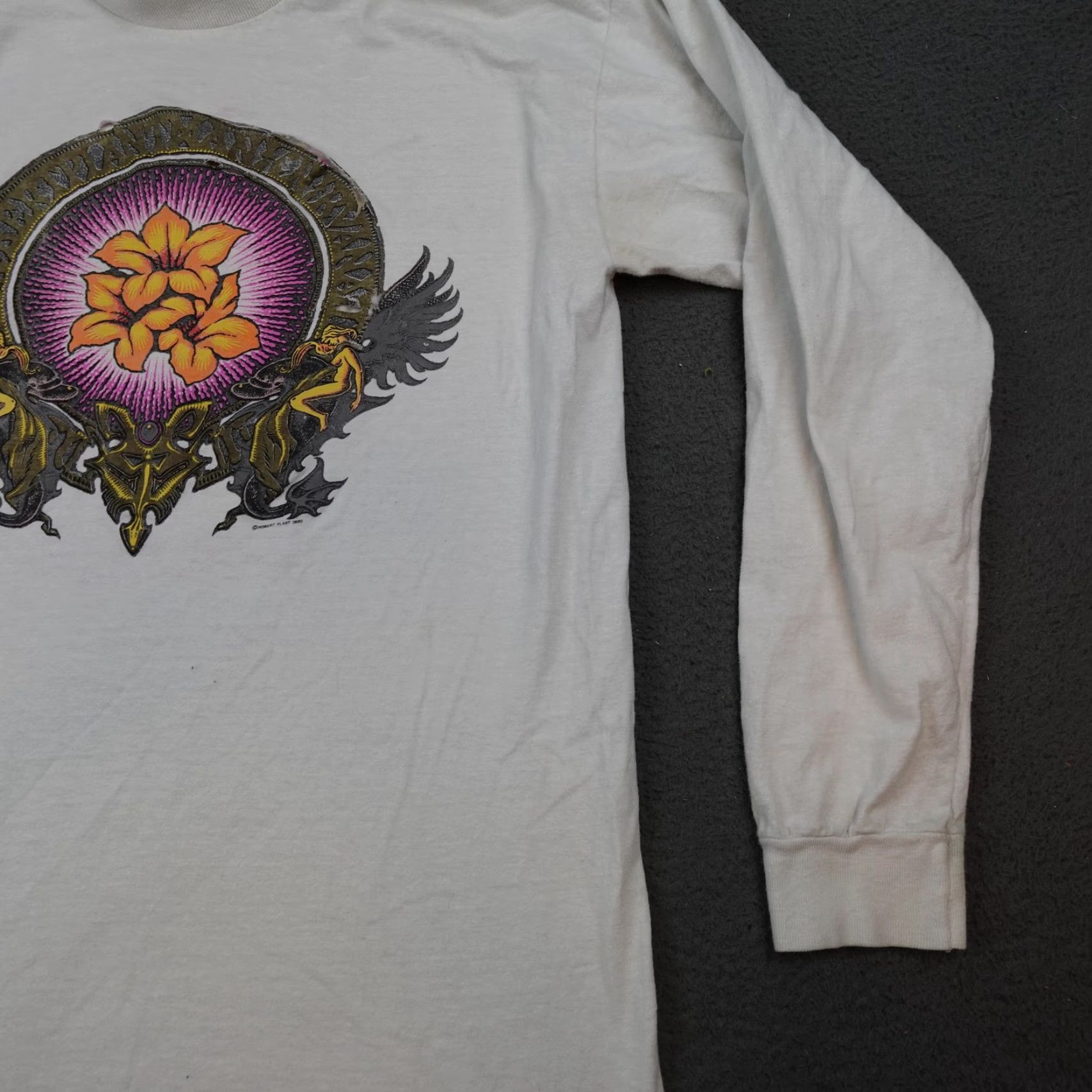 Vintage VINTAGE Robert Plant Manic Nirvana Shirt Mens M White 1990 Long Sleeve 90s Features Rock Band Graphic Print Crew Neck Mens Shirt Size US M / EU 48-50 / 2 - 2 Thumbnail