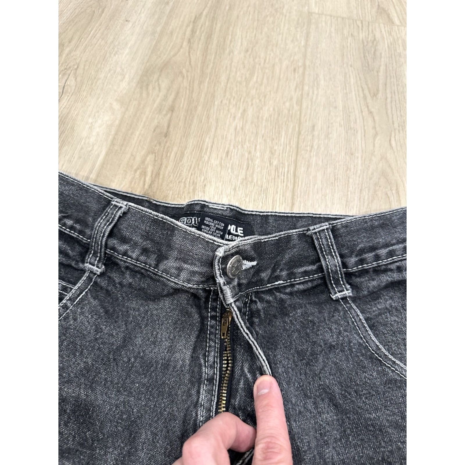 Southpole VINTAGE SouthPole Black Gray Baggy Jeans Shorts 34 Men 5-Pocket Denim Hip Hop 90s Y2K Grunge Belt Loops Cotton Size US 34 / EU 50 - 5 Thumbnail